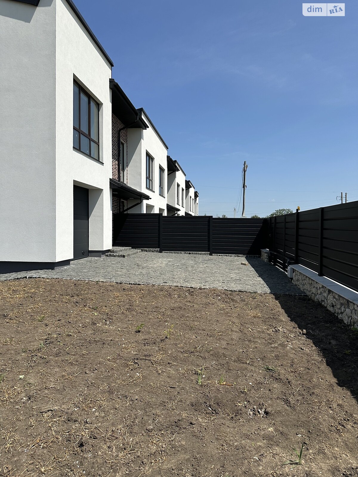 двухэтажный таунхаус, 130 кв. м, кирпич. Продажа в Байковцах фото 1 двухэтажный таунхаус, 130 кв. м, кирпич. Продажа в Байковцах фото 1