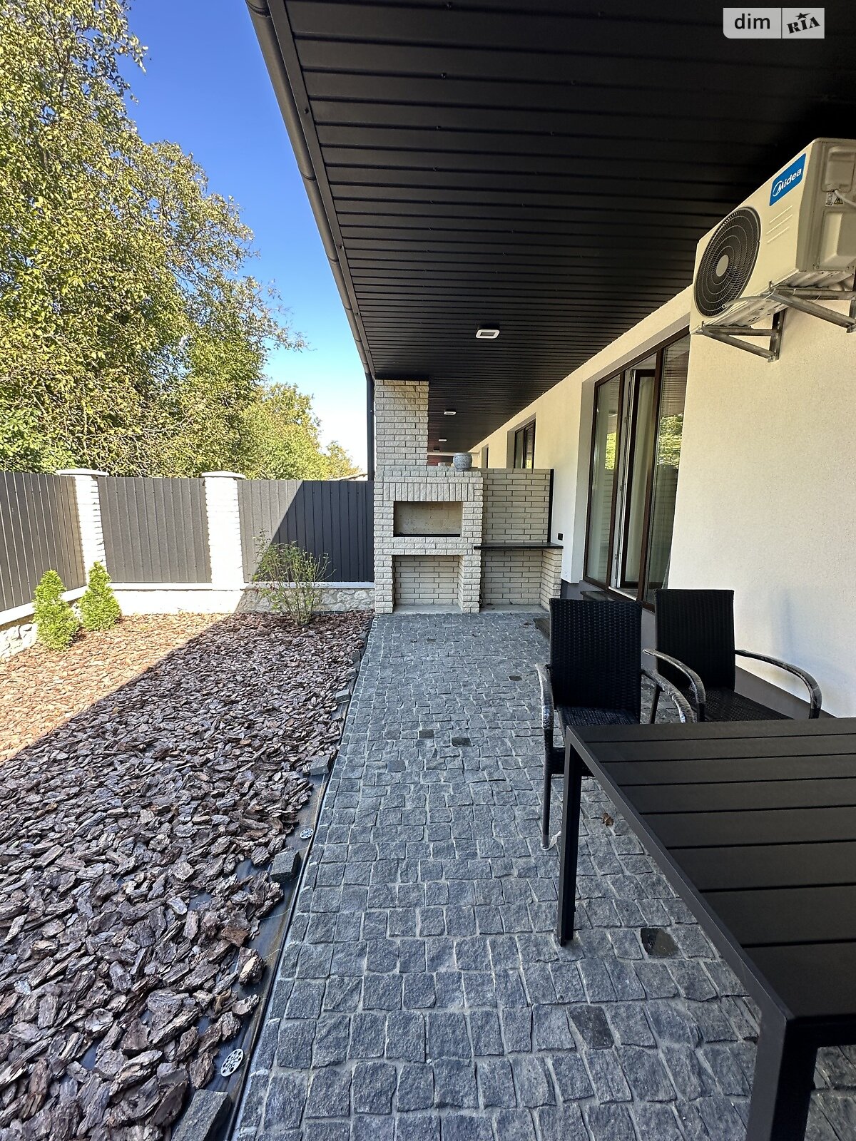 двухэтажный таунхаус, 135 кв. м, кирпич. Продажа в Байковцах фото 1 двухэтажный таунхаус, 135 кв. м, кирпич. Продажа в Байковцах фото 1