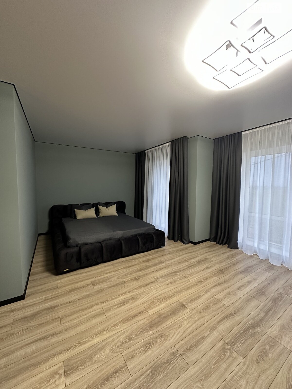 двухэтажный таунхаус, 135 кв. м, кирпич. Продажа в Байковцах фото 1 двухэтажный таунхаус, 135 кв. м, кирпич. Продажа в Байковцах фото 1