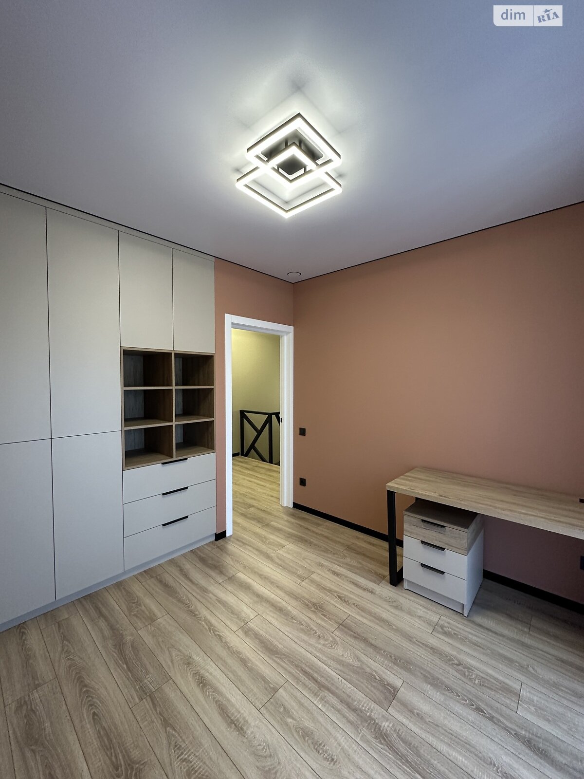 двухэтажный таунхаус, 135 кв. м, кирпич. Продажа в Байковцах фото 1 двухэтажный таунхаус, 135 кв. м, кирпич. Продажа в Байковцах фото 1