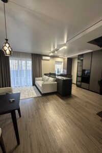 двухэтажный таунхаус, 135 кв. м, кирпич. Продажа в Байковцах фото 2 двухэтажный таунхаус, 135 кв. м, кирпич. Продажа в Байковцах фото 2