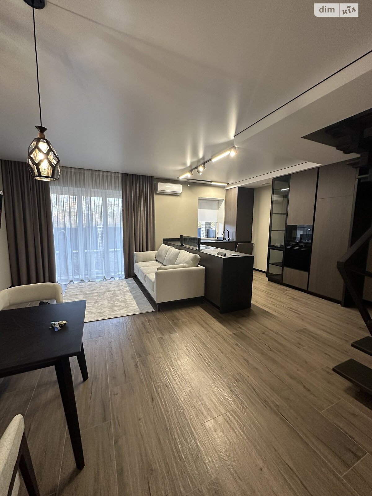 двухэтажный таунхаус, 135 кв. м, кирпич. Продажа в Байковцах фото 1 двухэтажный таунхаус, 135 кв. м, кирпич. Продажа в Байковцах фото 1