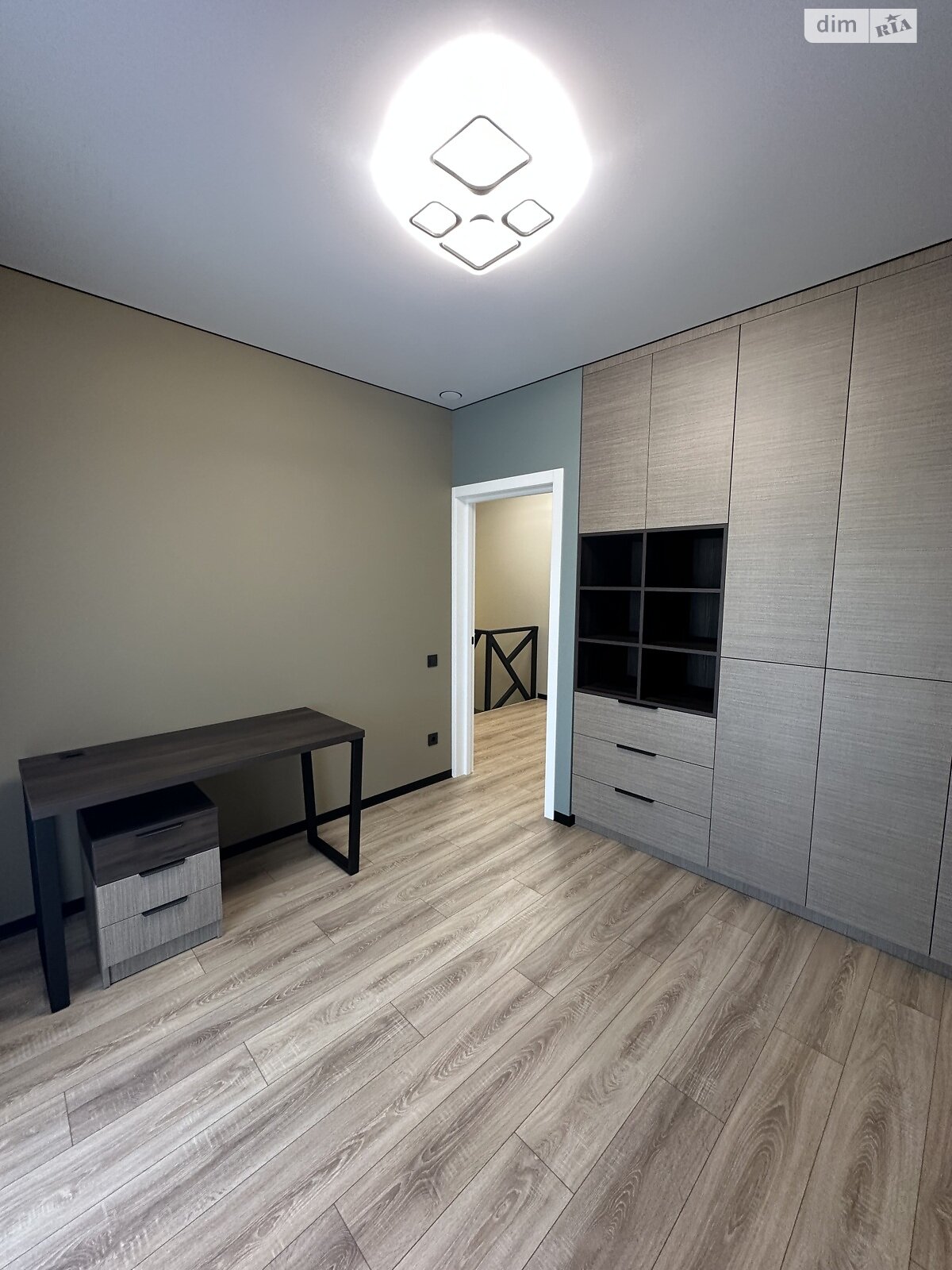 двухэтажный таунхаус, 135 кв. м, кирпич. Продажа в Байковцах фото 1 двухэтажный таунхаус, 135 кв. м, кирпич. Продажа в Байковцах фото 1