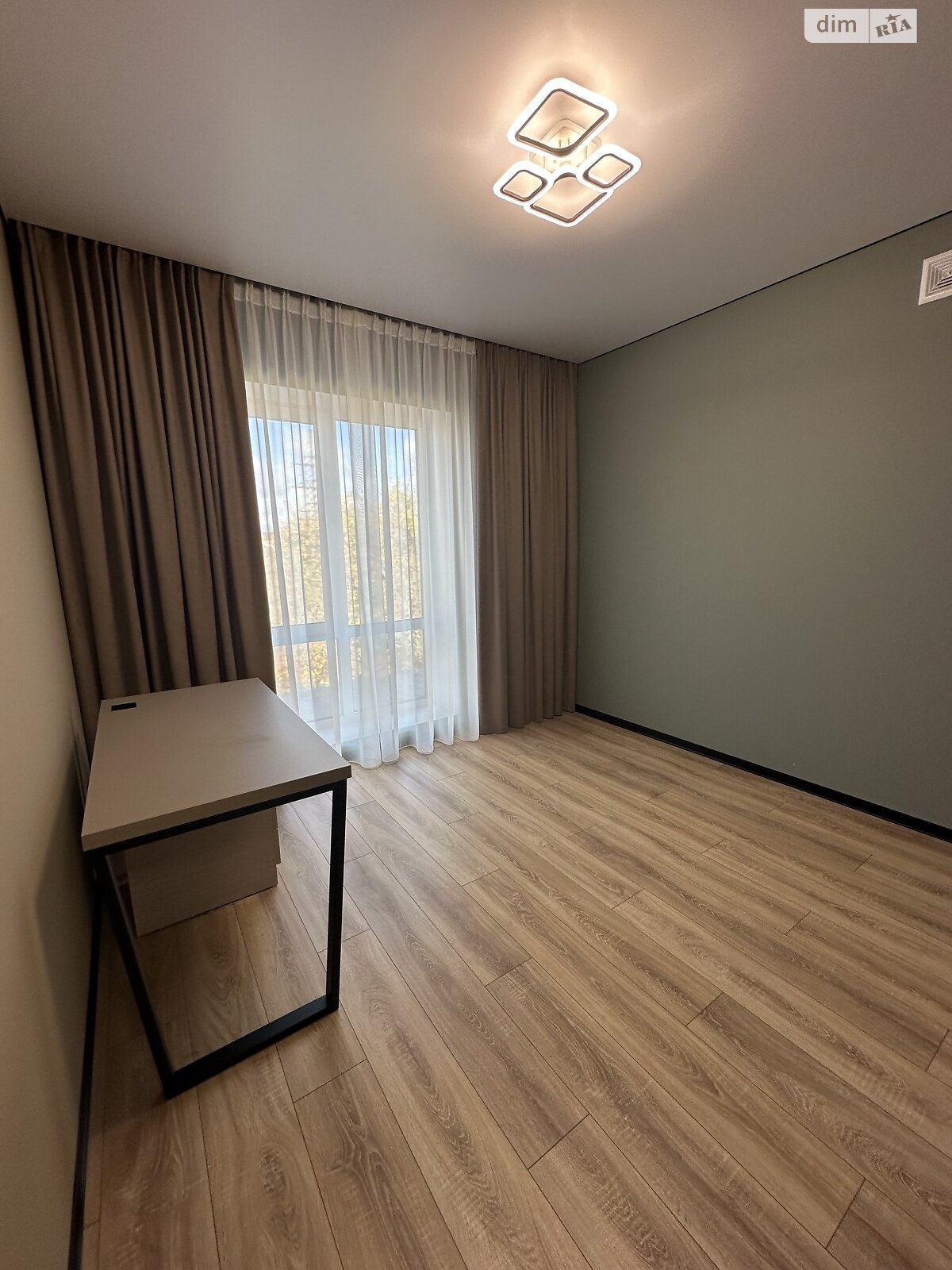 двухэтажный таунхаус, 135 кв. м, кирпич. Продажа в Байковцах фото 1 двухэтажный таунхаус, 135 кв. м, кирпич. Продажа в Байковцах фото 1