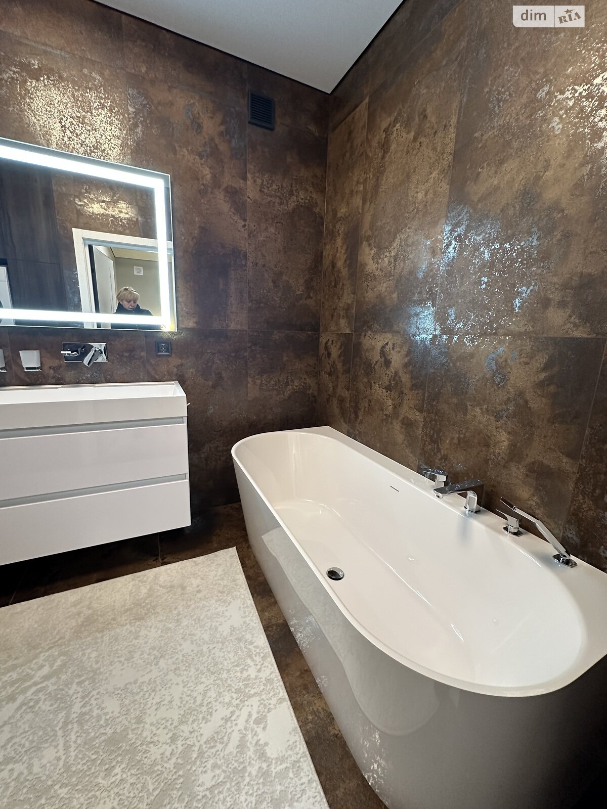 двухэтажный таунхаус, 135 кв. м, кирпич. Продажа в Байковцах фото 1 двухэтажный таунхаус, 135 кв. м, кирпич. Продажа в Байковцах фото 1