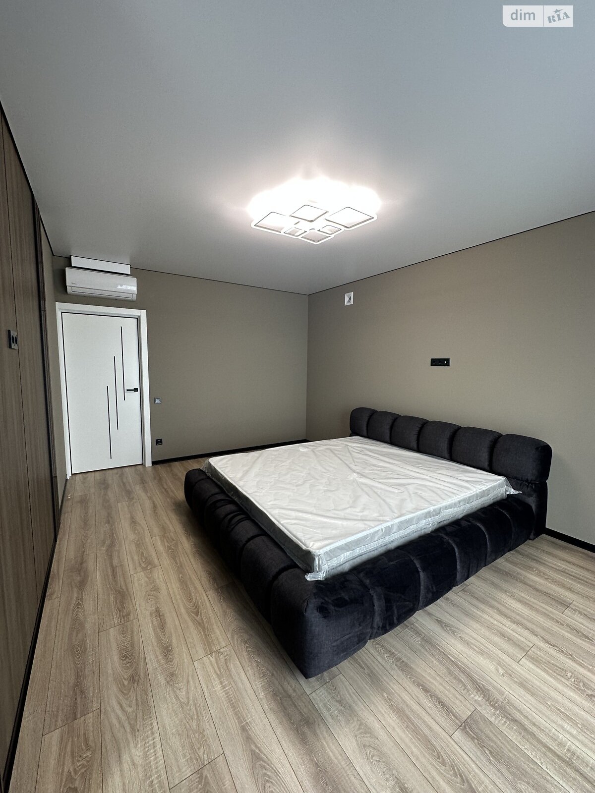 двухэтажный таунхаус, 135 кв. м, кирпич. Продажа в Байковцах фото 1 двухэтажный таунхаус, 135 кв. м, кирпич. Продажа в Байковцах фото 1