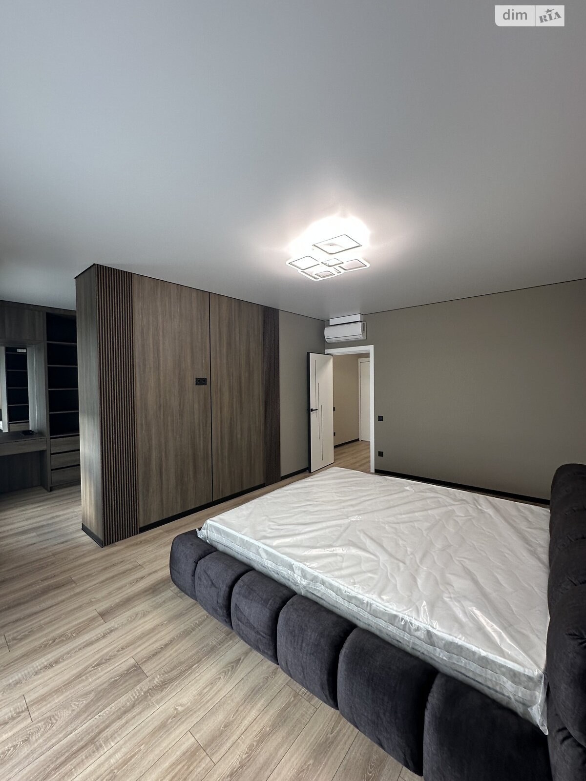 двухэтажный таунхаус, 135 кв. м, кирпич. Продажа в Байковцах фото 1 двухэтажный таунхаус, 135 кв. м, кирпич. Продажа в Байковцах фото 1