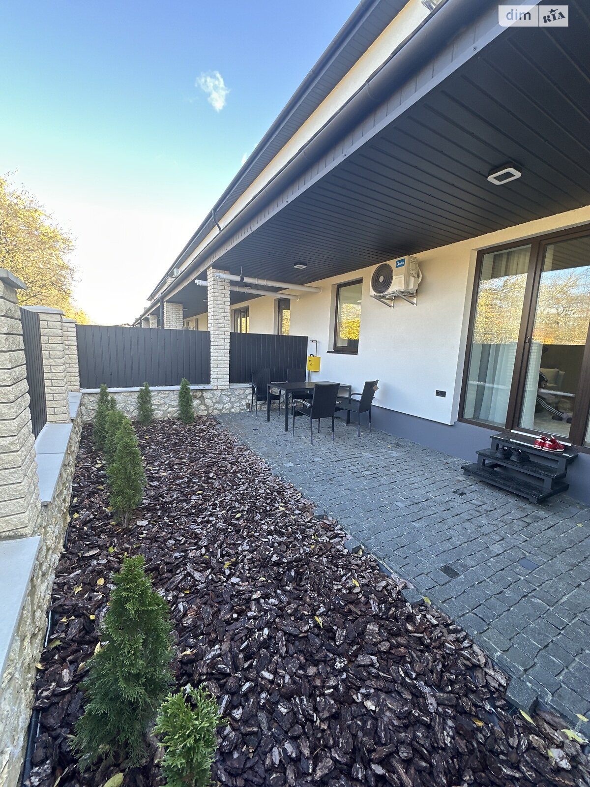 двухэтажный таунхаус, 135 кв. м, кирпич. Продажа в Байковцах фото 1 двухэтажный таунхаус, 135 кв. м, кирпич. Продажа в Байковцах фото 1