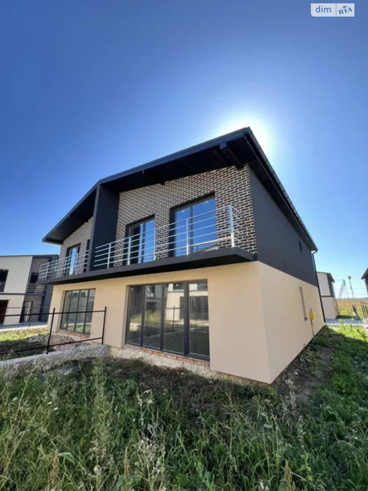 чотириповерховий таунхаус, 135 кв. м, цегла. Продаж у Байківці фото 1 чотириповерховий таунхаус, 135 кв. м, цегла. Продаж у Байківці фото 1