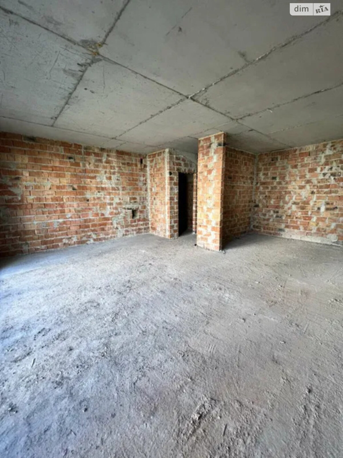 чотириповерховий таунхаус, 135 кв. м, цегла. Продаж у Байківці фото 1 чотириповерховий таунхаус, 135 кв. м, цегла. Продаж у Байківці фото 1