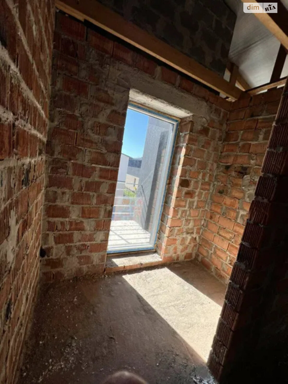 чотириповерховий таунхаус, 135 кв. м, цегла. Продаж у Байківці фото 1 чотириповерховий таунхаус, 135 кв. м, цегла. Продаж у Байківці фото 1