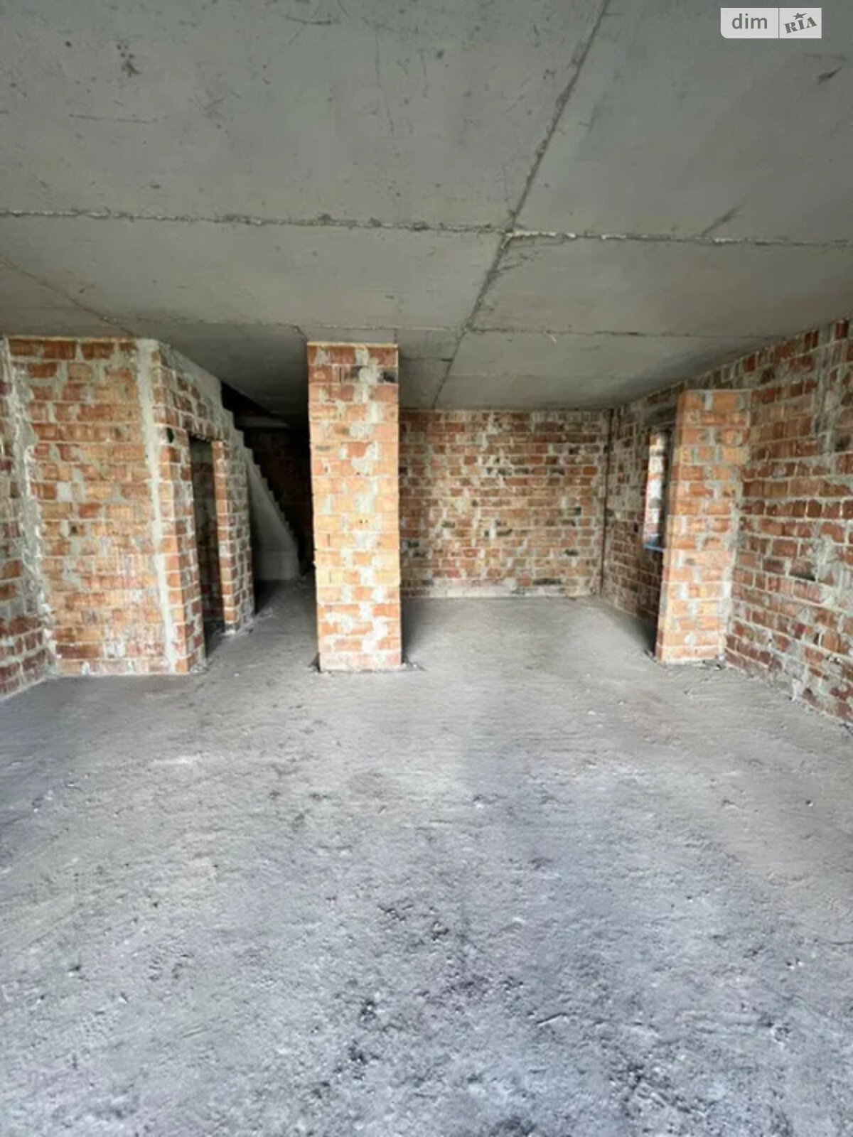 чотириповерховий таунхаус, 135 кв. м, цегла. Продаж у Байківці фото 1 чотириповерховий таунхаус, 135 кв. м, цегла. Продаж у Байківці фото 1