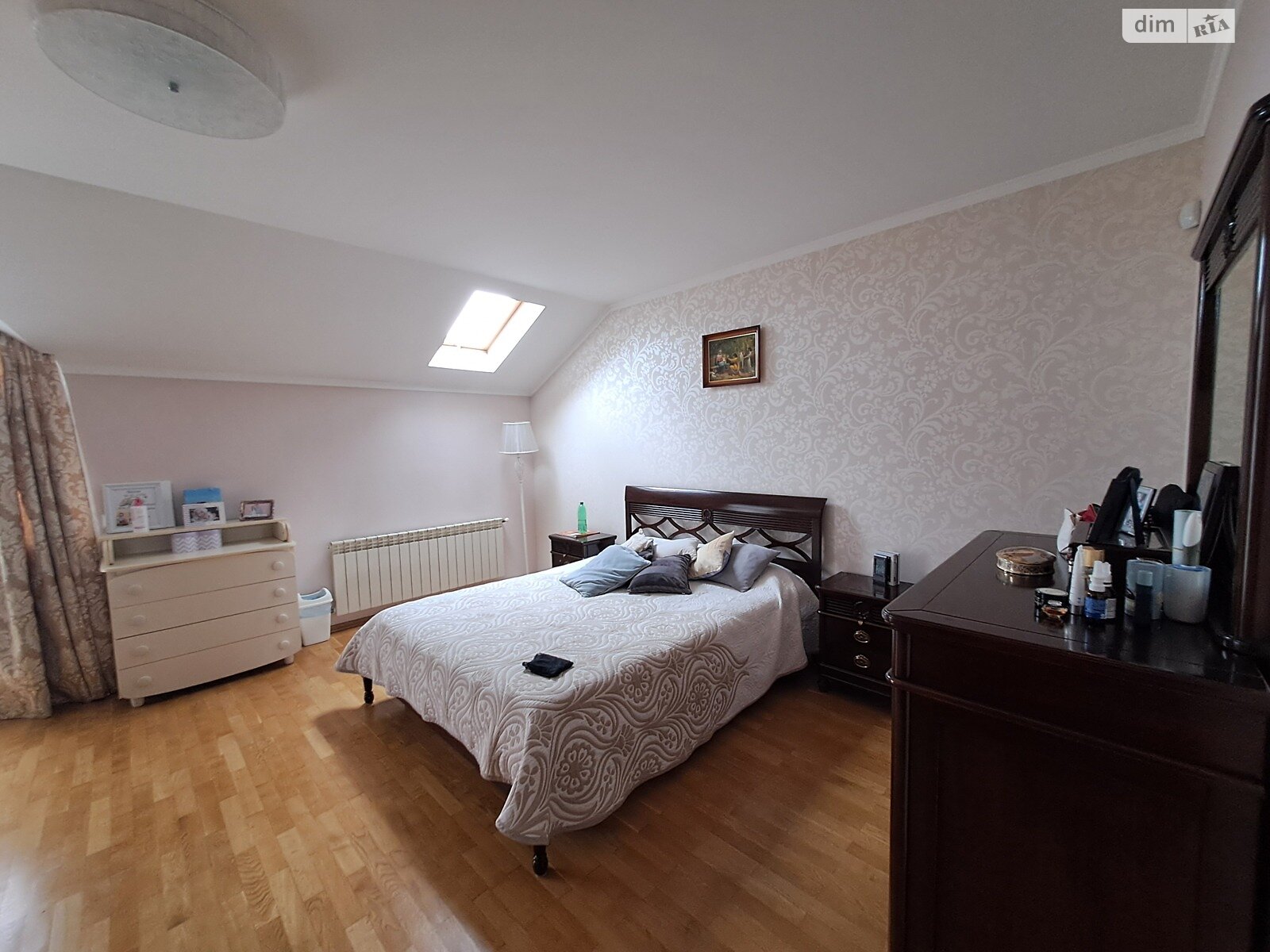 трехэтажный таунхаус, 290 кв. м, кирпич. Продажа в Байковцах фото 1 трехэтажный таунхаус, 290 кв. м, кирпич. Продажа в Байковцах фото 1