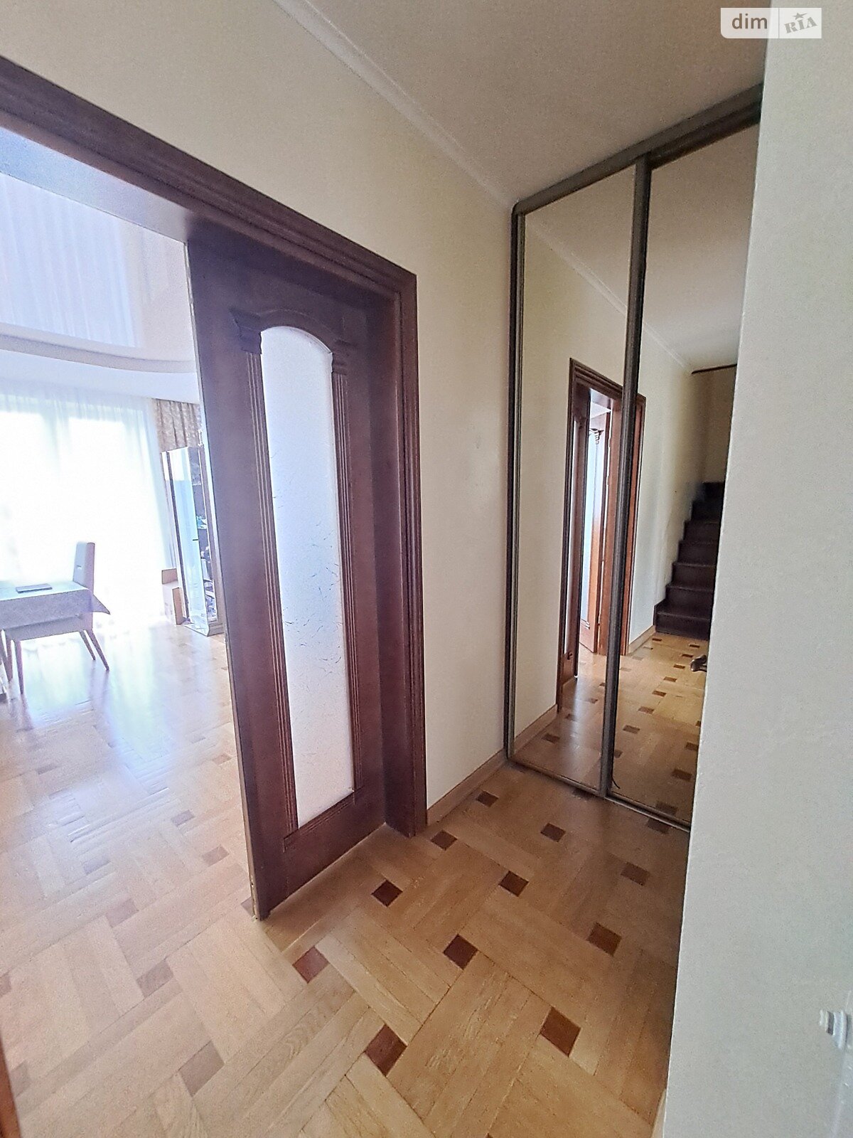трехэтажный таунхаус, 290 кв. м, кирпич. Продажа в Байковцах фото 1 трехэтажный таунхаус, 290 кв. м, кирпич. Продажа в Байковцах фото 1