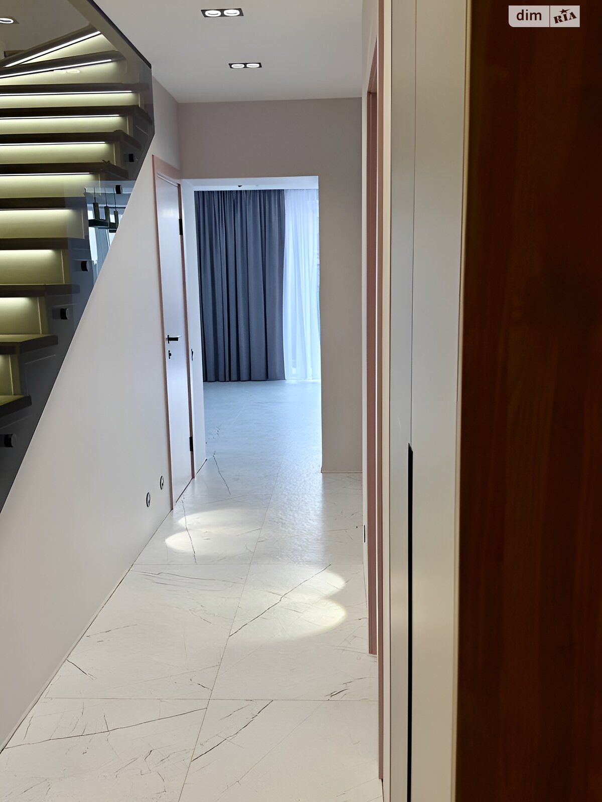 двоповерховий таунхаус, 102.3 кв. м, цегла. Продаж у Байківці фото 1 двоповерховий таунхаус, 102.3 кв. м, цегла. Продаж у Байківці фото 1