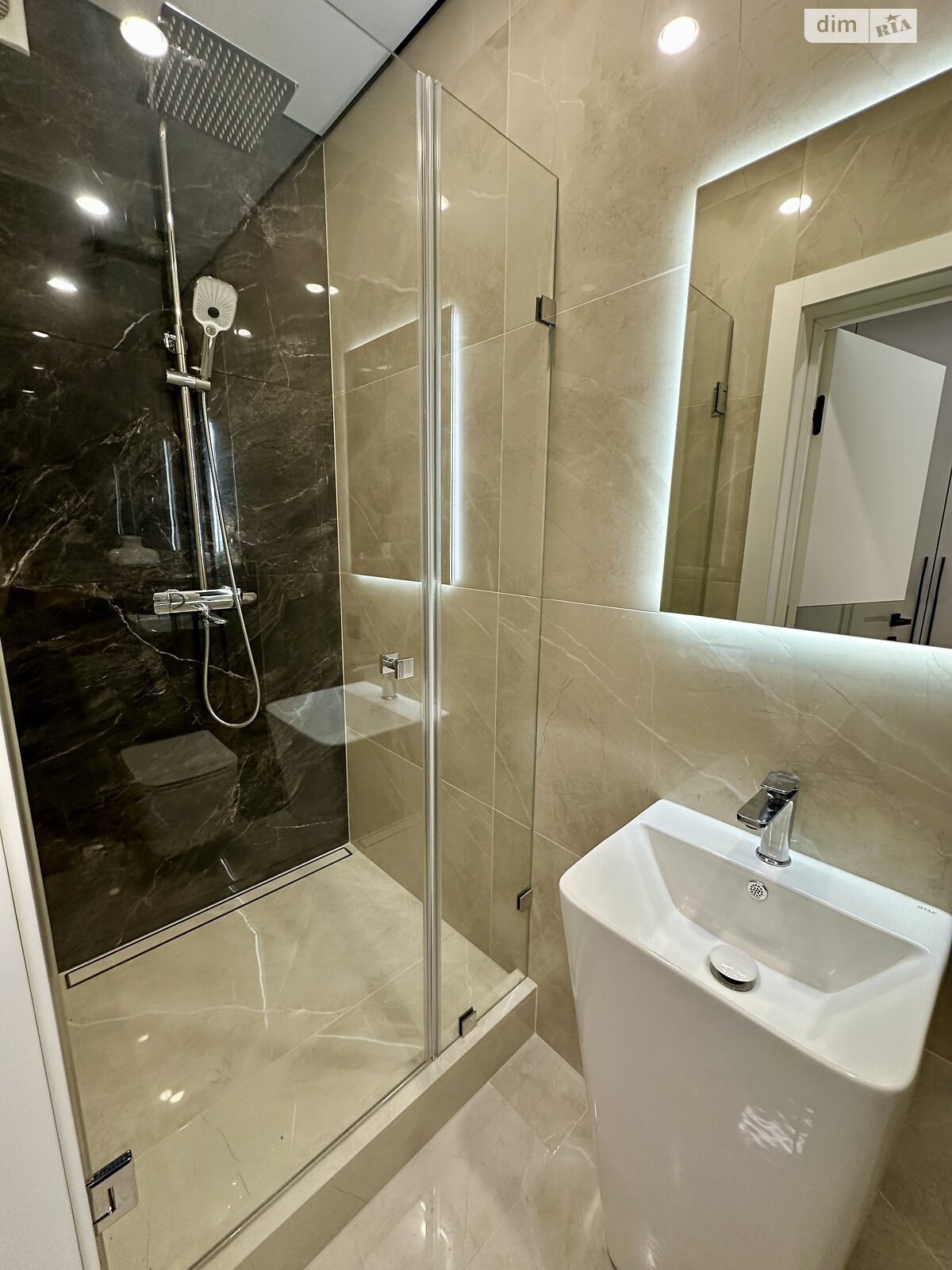 двоповерховий таунхаус, 120 кв. м, цегла. Продаж у Байківці фото 1