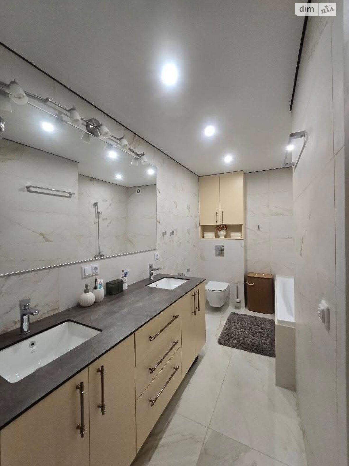 двухэтажный таунхаус, 120 кв. м, кирпич. Продажа в Байковцах фото 1 двухэтажный таунхаус, 120 кв. м, кирпич. Продажа в Байковцах фото 1