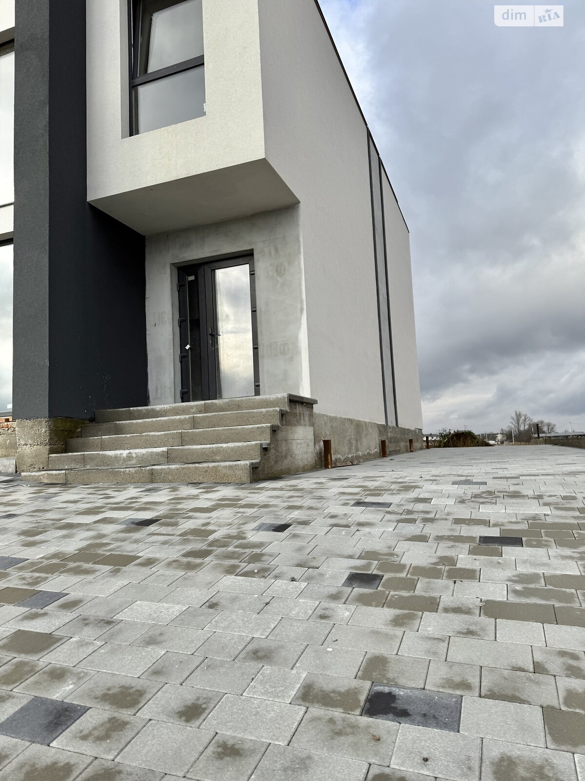 триповерховий таунхаус, 155 кв. м, цегла. Продаж у Байківці фото 1