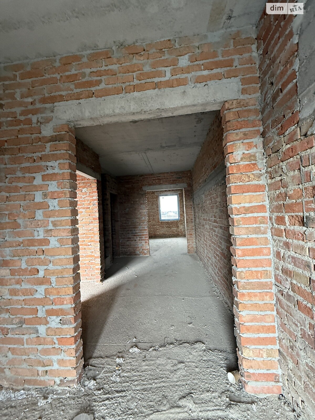 триповерховий таунхаус, 155 кв. м, цегла. Продаж у Байківці фото 1