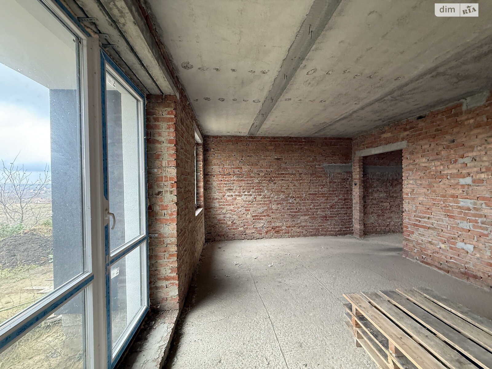триповерховий таунхаус, 155 кв. м, цегла. Продаж у Байківці фото 1