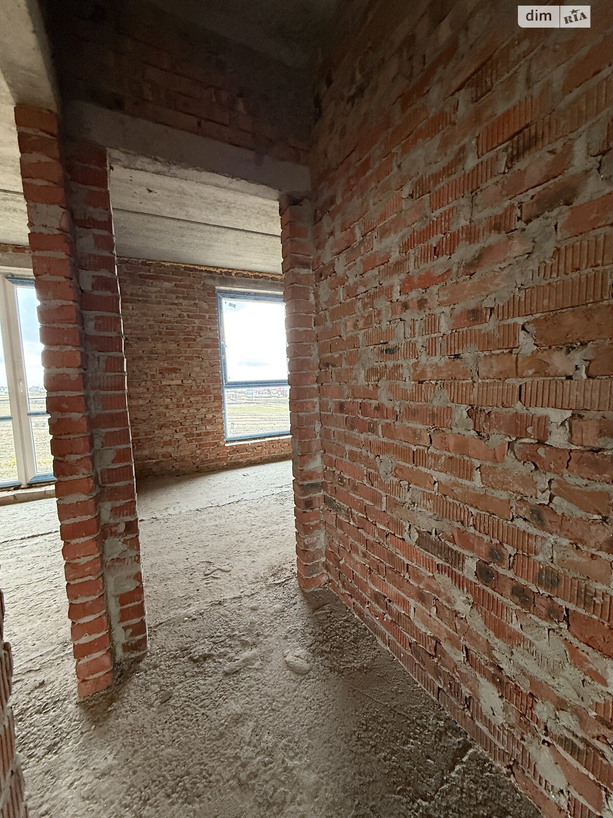 триповерховий таунхаус, 155 кв. м, цегла. Продаж у Байківці фото 1