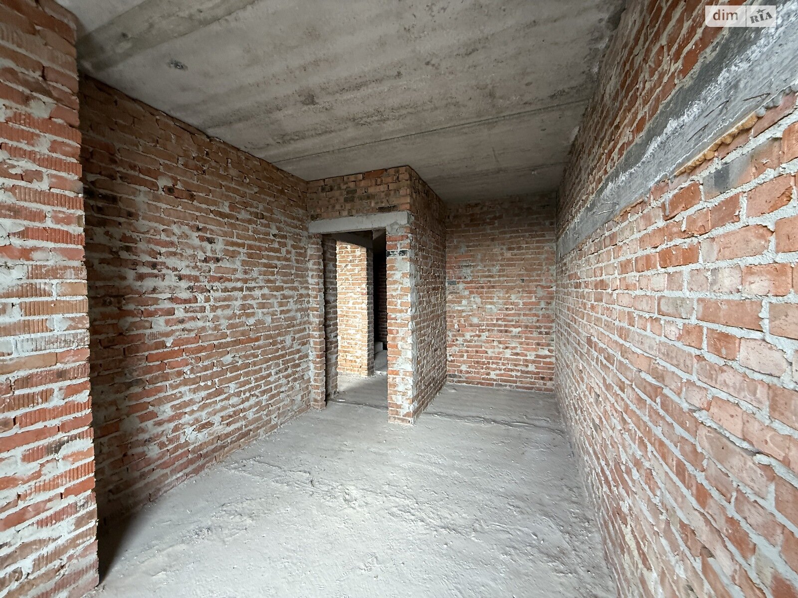 триповерховий таунхаус, 155 кв. м, цегла. Продаж у Байківці фото 1