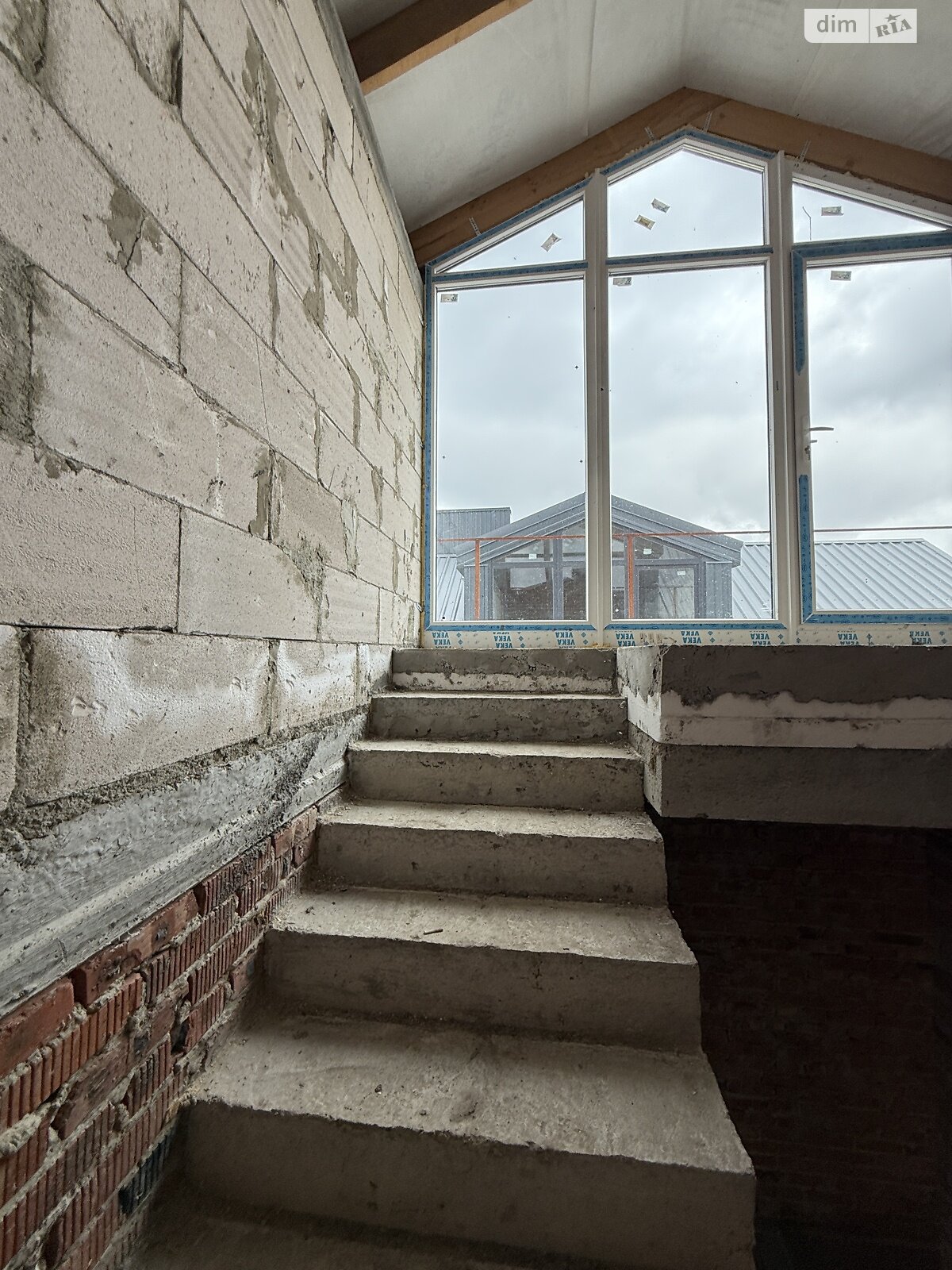 триповерховий таунхаус, 155 кв. м, цегла. Продаж у Байківці фото 1