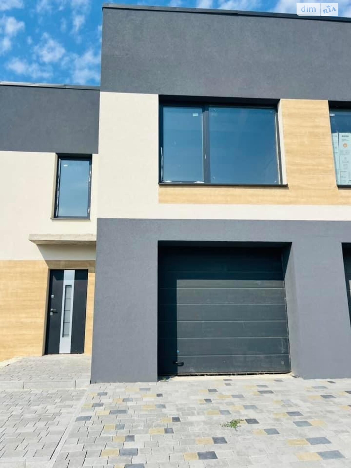 двухэтажный таунхаус, 113.2 кв. м, кирпич. Продажа в Байковцах фото 1 двухэтажный таунхаус, 113.2 кв. м, кирпич. Продажа в Байковцах фото 1