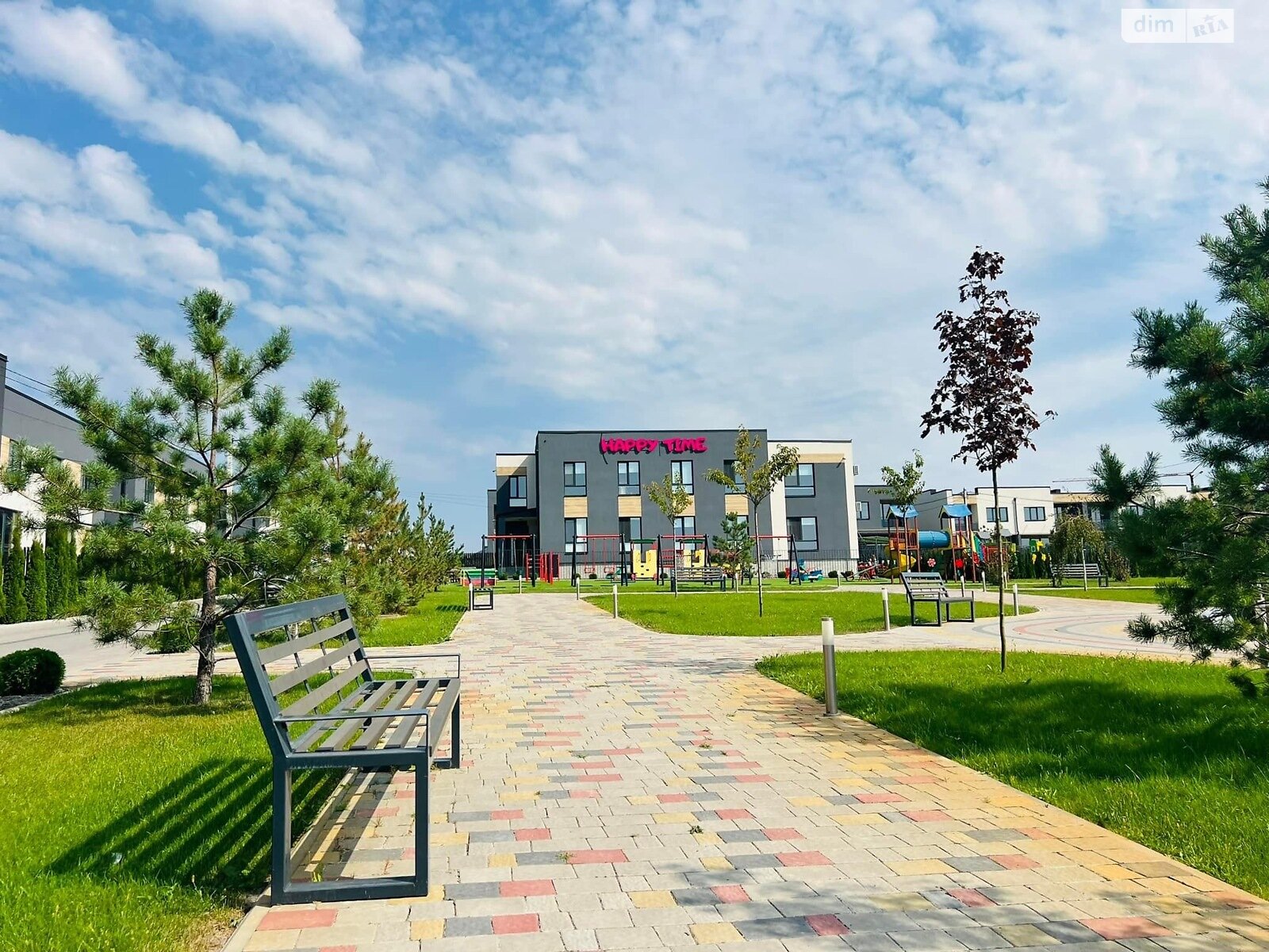 двухэтажный таунхаус, 113.2 кв. м, кирпич. Продажа в Байковцах фото 1 двухэтажный таунхаус, 113.2 кв. м, кирпич. Продажа в Байковцах фото 1