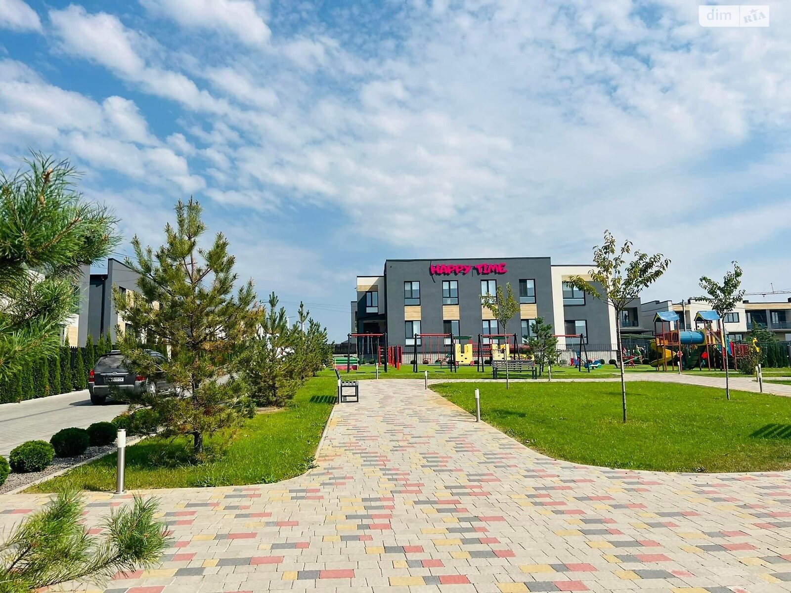 двухэтажный таунхаус, 113.2 кв. м, кирпич. Продажа в Байковцах фото 1 двухэтажный таунхаус, 113.2 кв. м, кирпич. Продажа в Байковцах фото 1