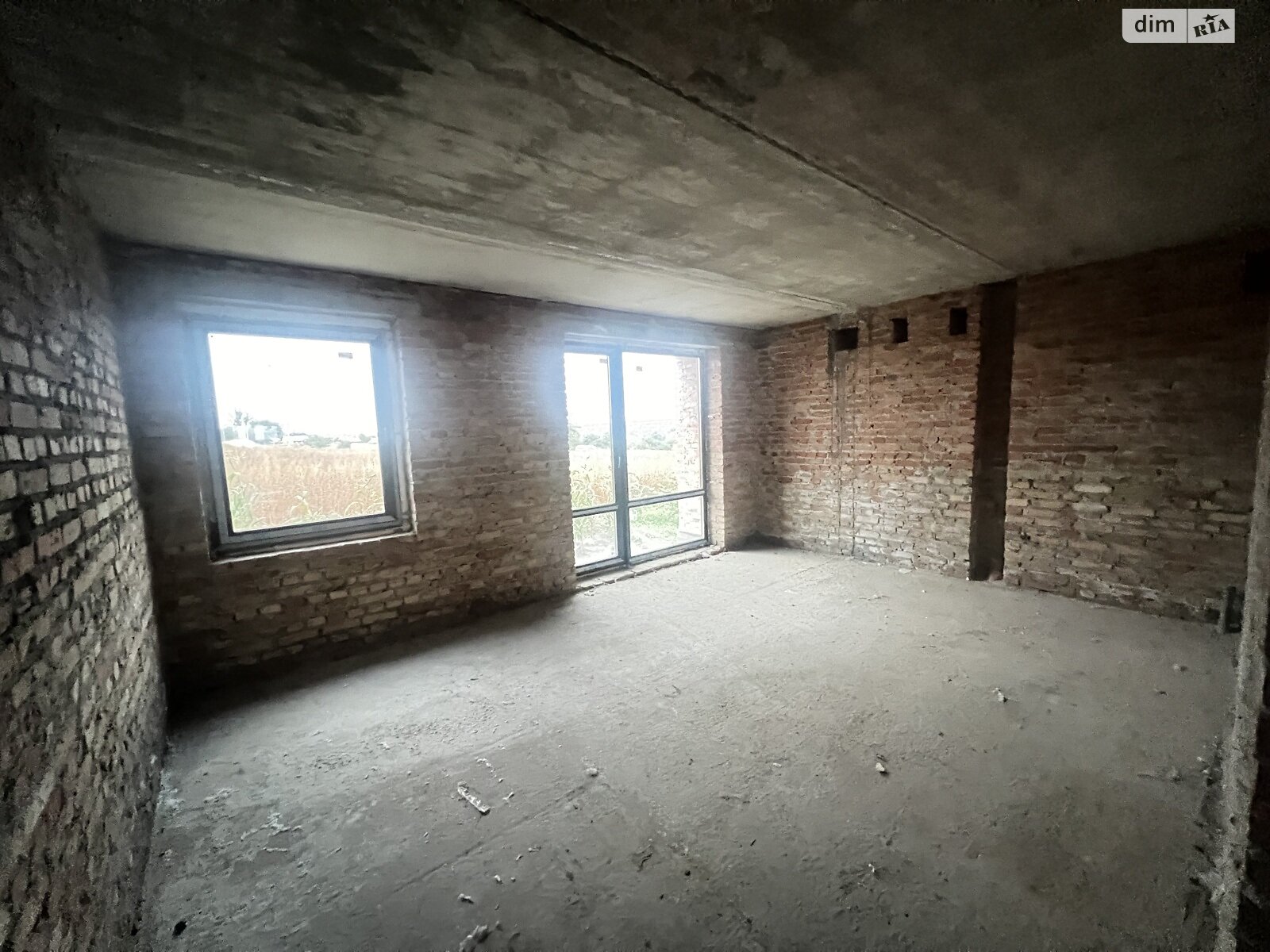 двухэтажный таунхаус c мансардным этажом, 155 кв. м, кирпич. Продажа в Байковцах фото 1 двухэтажный таунхаус c мансардным этажом, 155 кв. м, кирпич. Продажа в Байковцах фото 1