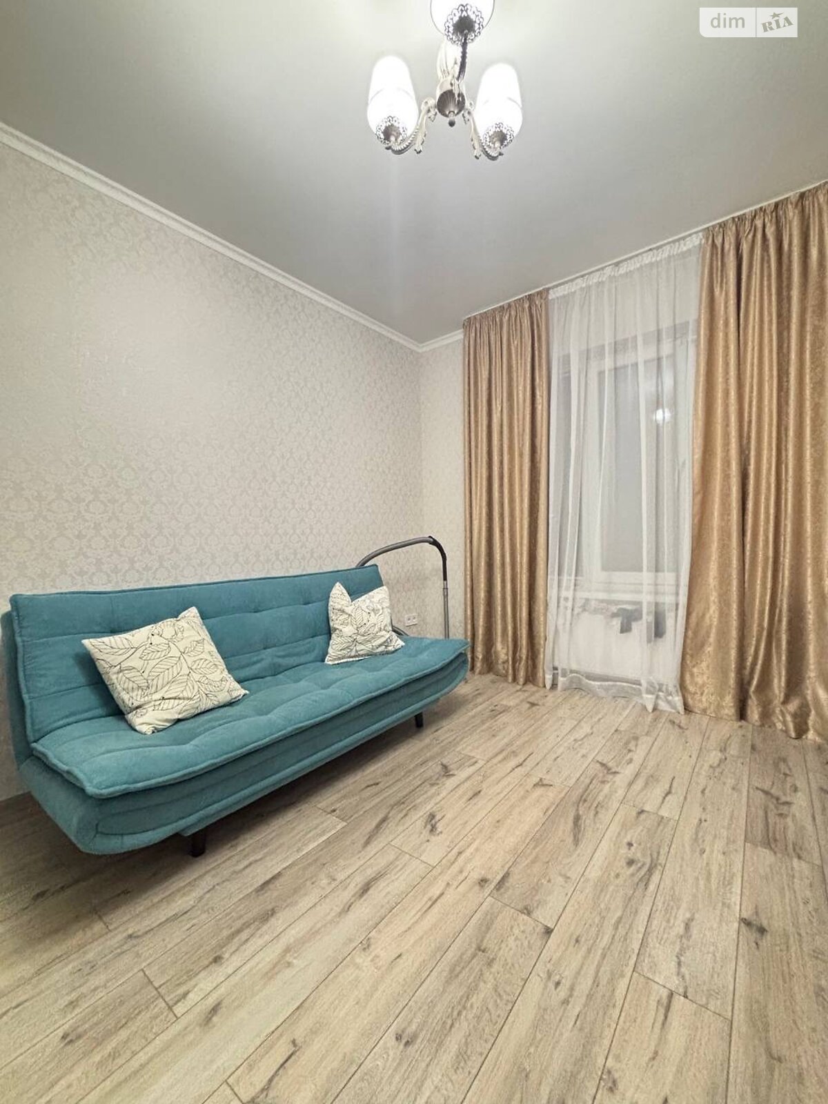 триповерховий таунхаус, 125 кв. м, цегла. Продаж у Білій Криниці фото 1 триповерховий таунхаус, 125 кв. м, цегла. Продаж у Білій Криниці фото 1