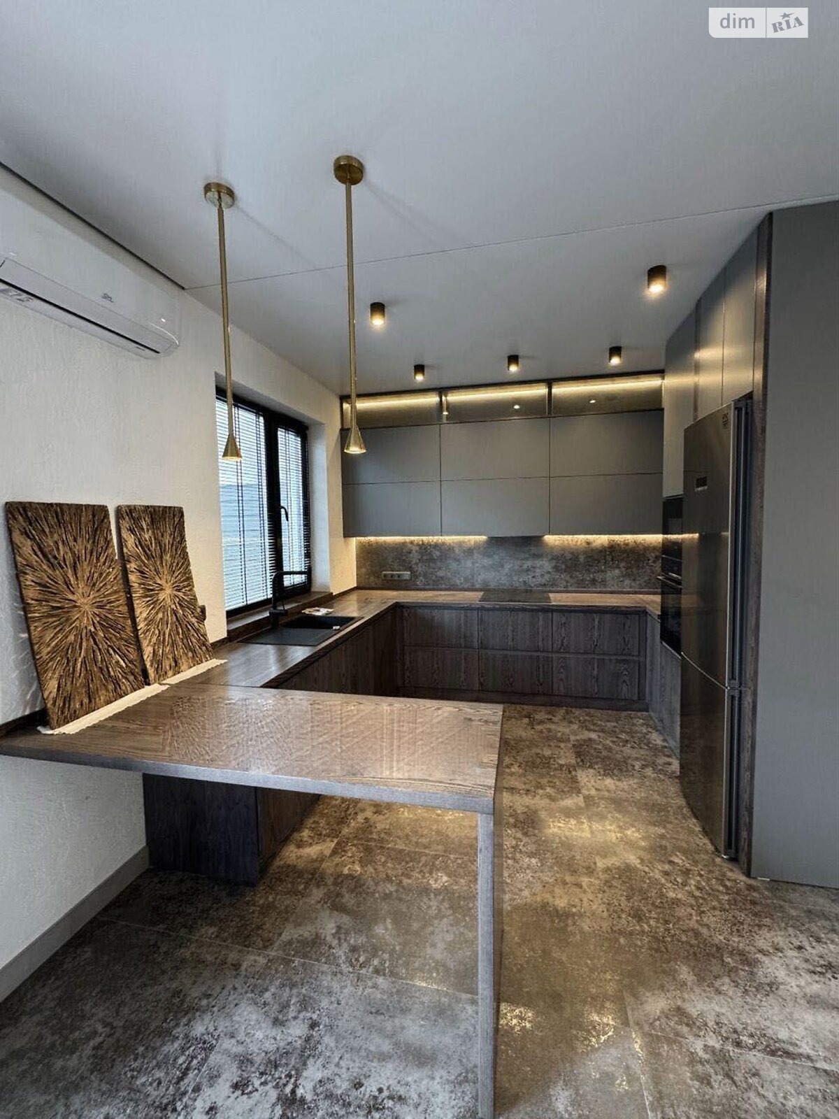 двухэтажный таунхаус, 160 кв. м, керамзитобетон. Продажа в Белой Церкви район Вокзальная фото 1