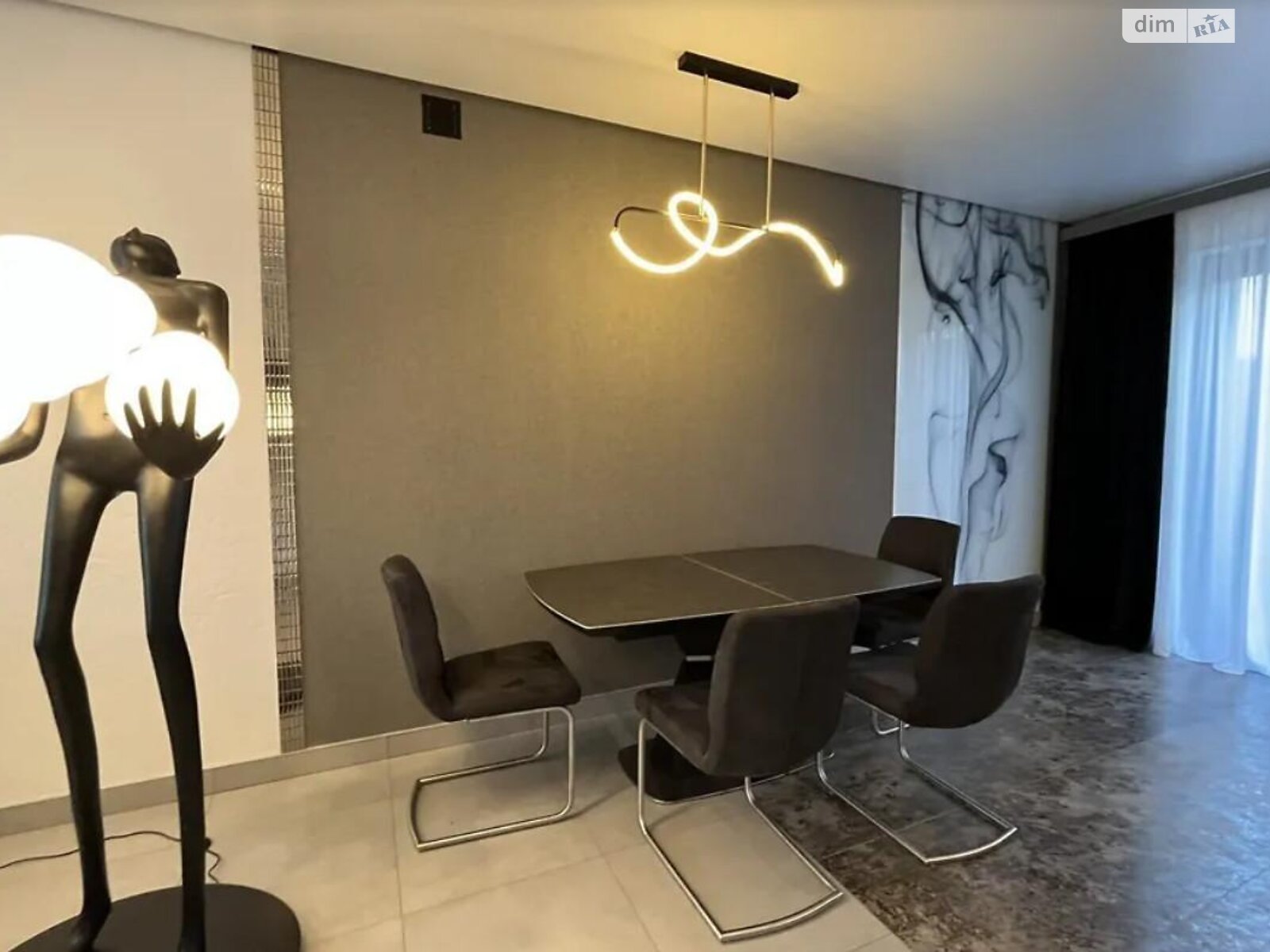 двухэтажный таунхаус, 160 кв. м, керамзитобетон. Продажа в Белой Церкви район Вокзальная фото 1