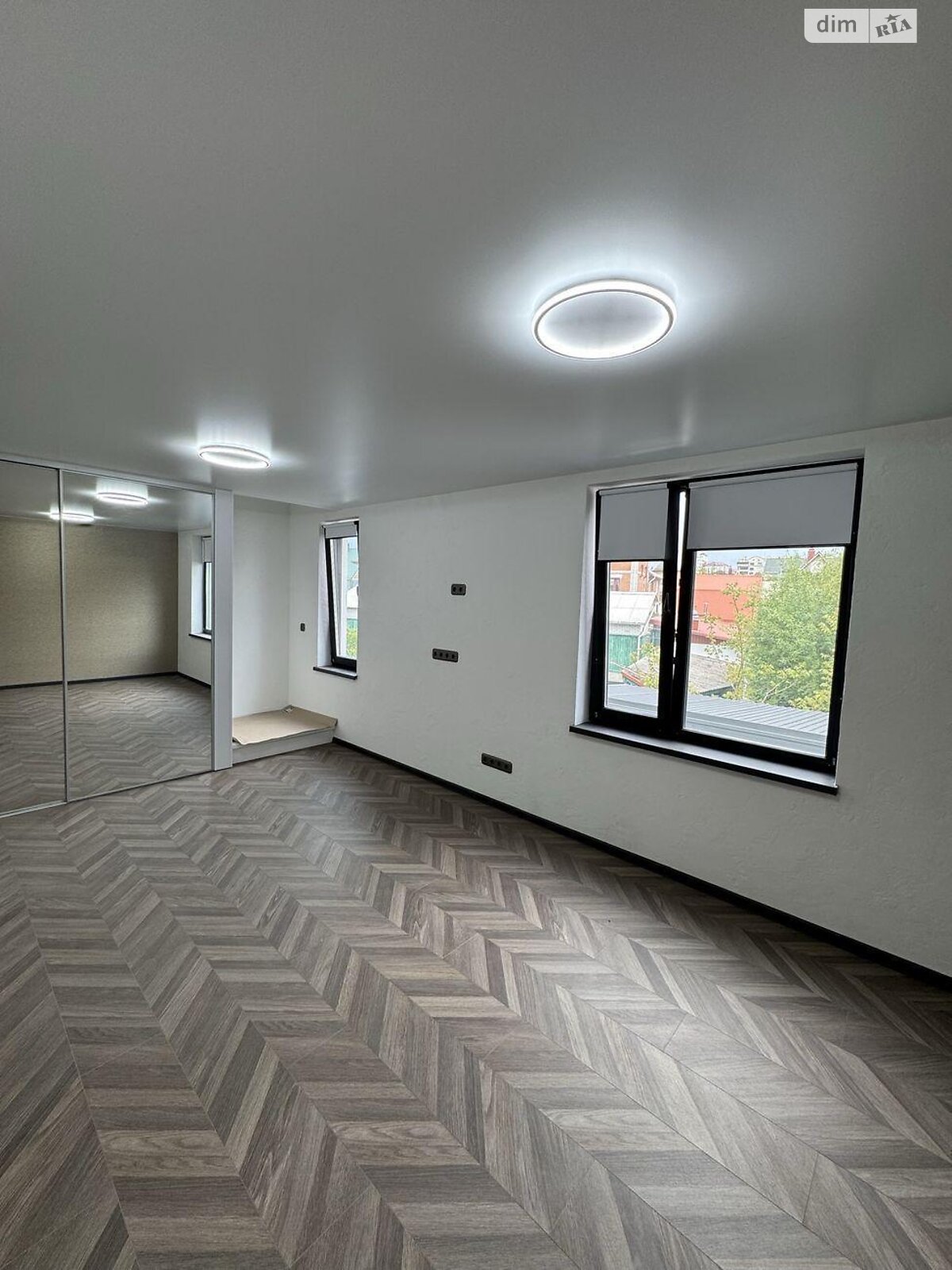 двухэтажный таунхаус, 160 кв. м, керамзитобетон. Продажа в Белой Церкви район Вокзальная фото 1