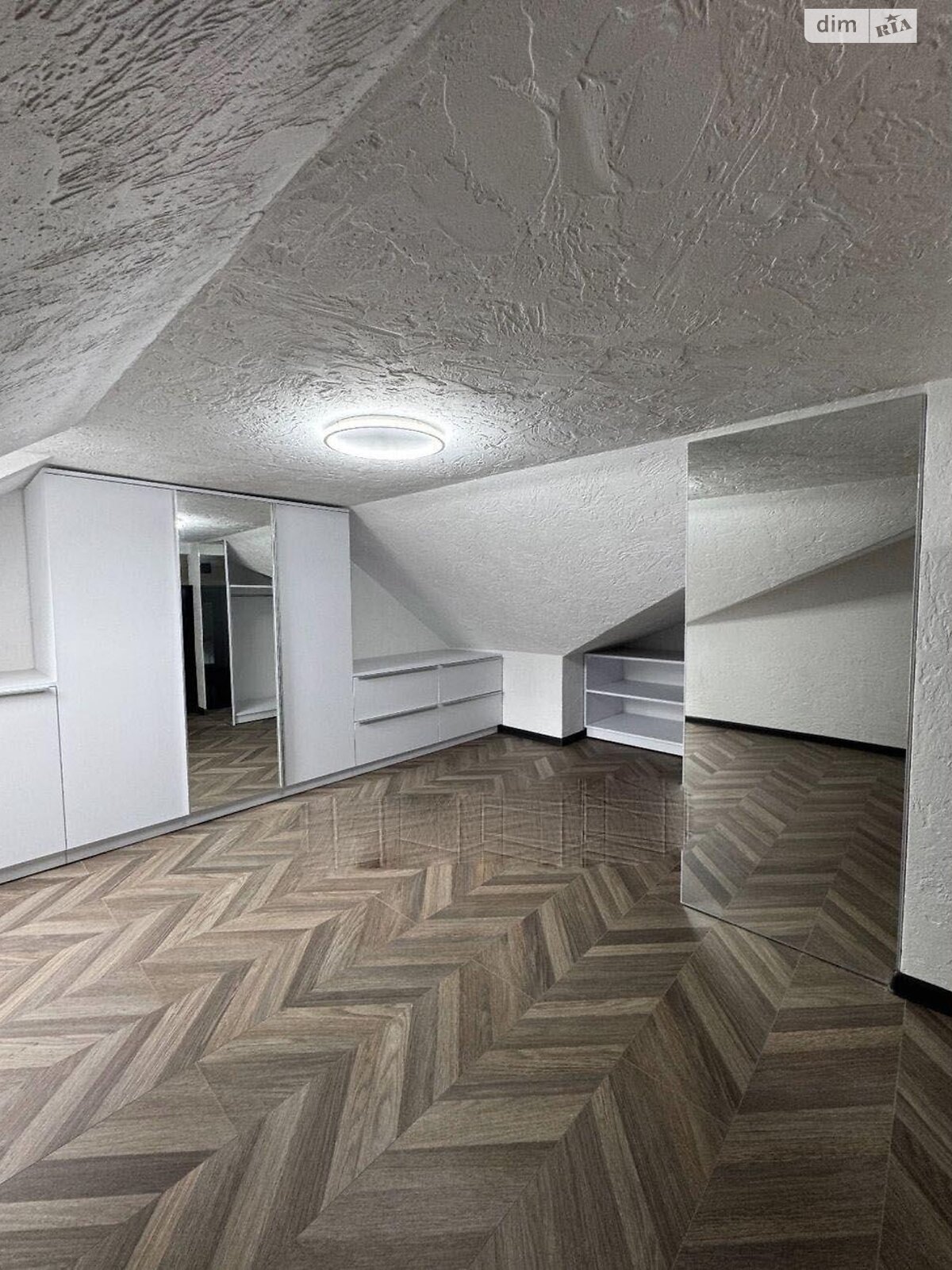 двухэтажный таунхаус, 160 кв. м, керамзитобетон. Продажа в Белой Церкви район Вокзальная фото 1