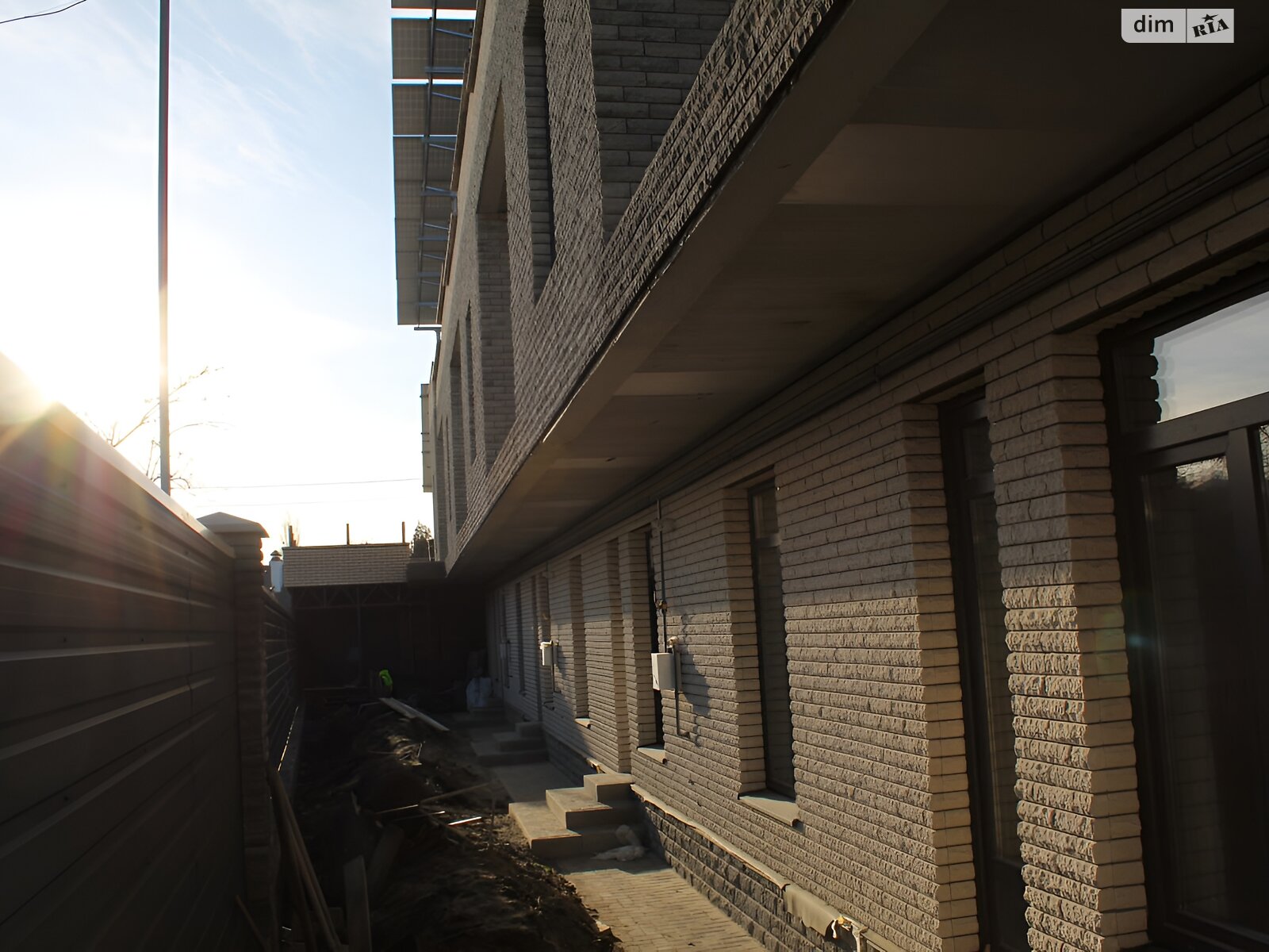 двухэтажный таунхаус, 154.8 кв. м, газобетон. Продажа в Белой Церкви район Вокзальная фото 1 двухэтажный таунхаус, 154.8 кв. м, газобетон. Продажа в Белой Церкви район Вокзальная фото 1