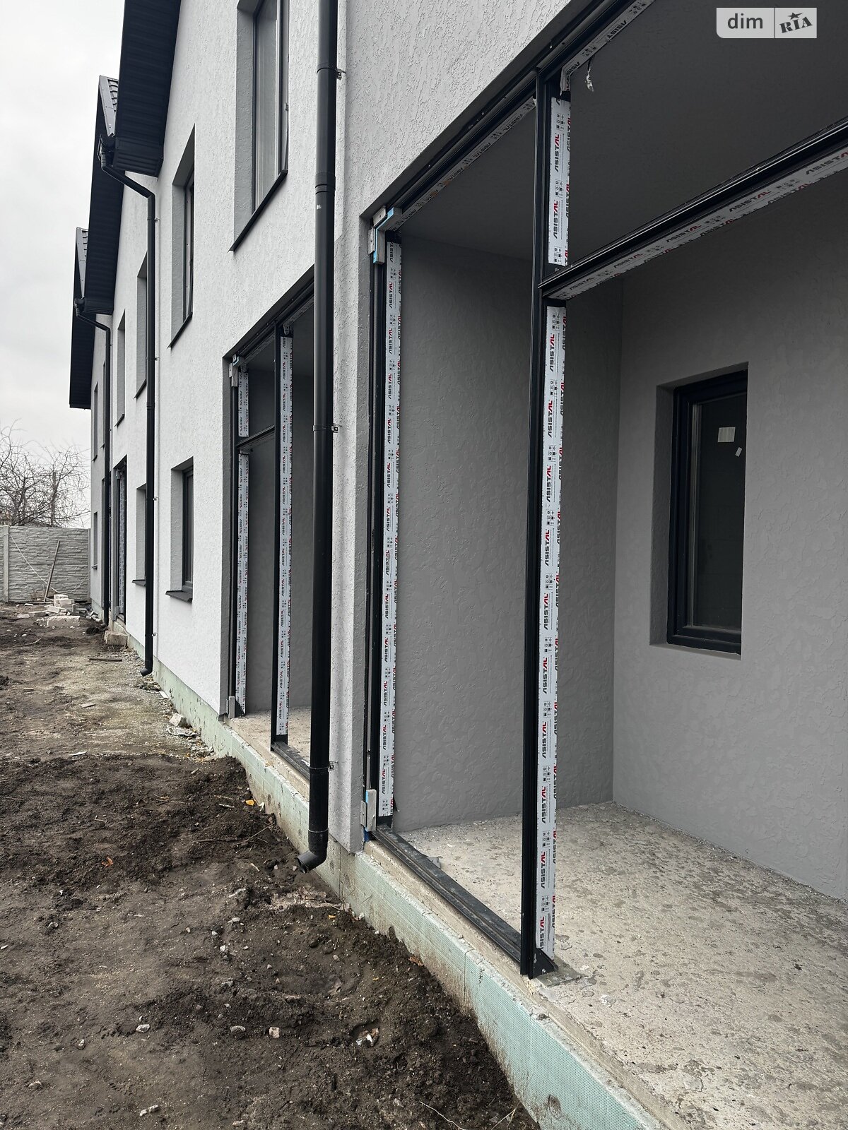 двухэтажный таунхаус, 115 кв. м, пеноблок. Продажа в Белой Церкви район Заречье фото 1