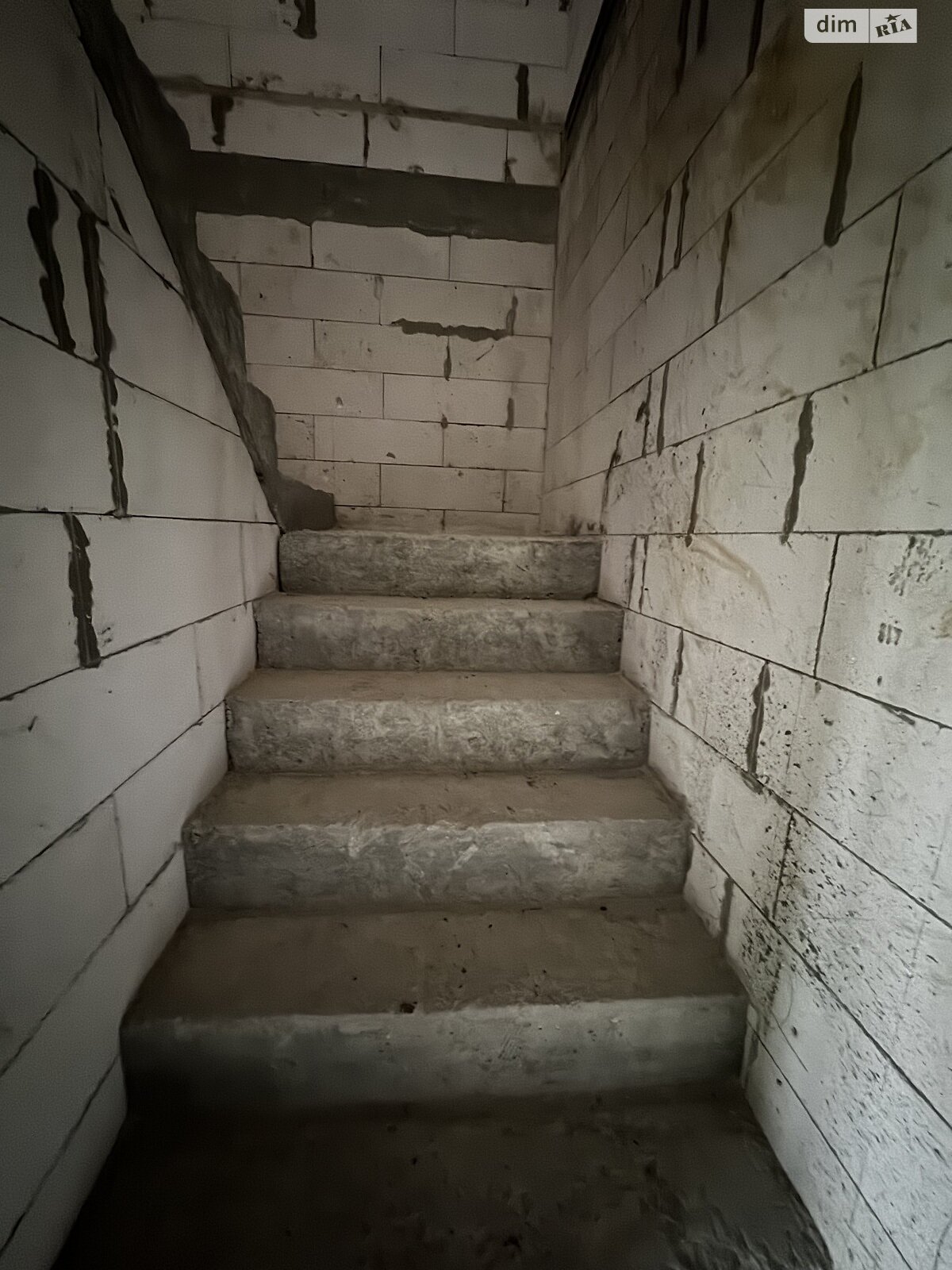 двухэтажный таунхаус, 115 кв. м, пеноблок. Продажа в Белой Церкви район Заречье фото 1