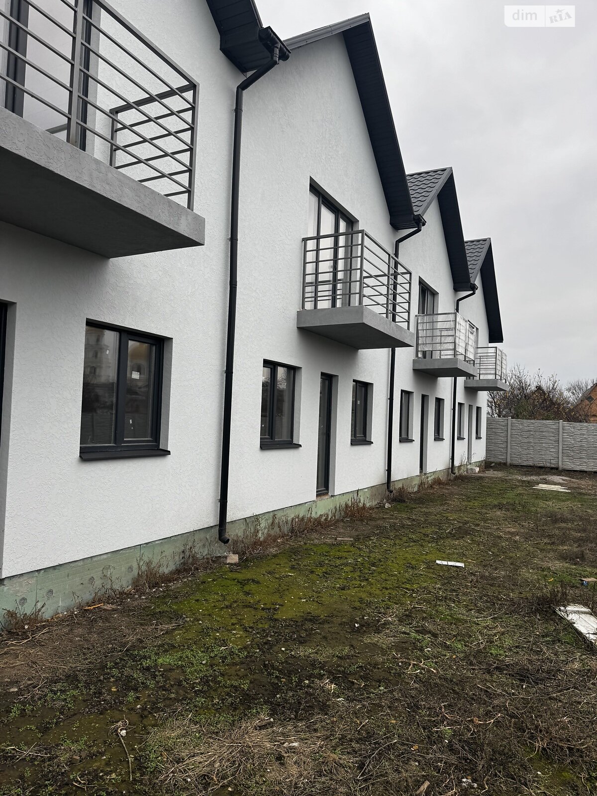 двухэтажный таунхаус, 115 кв. м, пеноблок. Продажа в Белой Церкви район Заречье фото 1