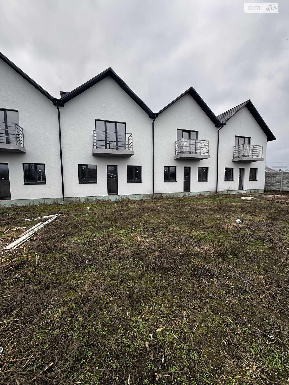 двухэтажный таунхаус, 115 кв. м, пеноблок. Продажа в Белой Церкви район Заречье фото 1