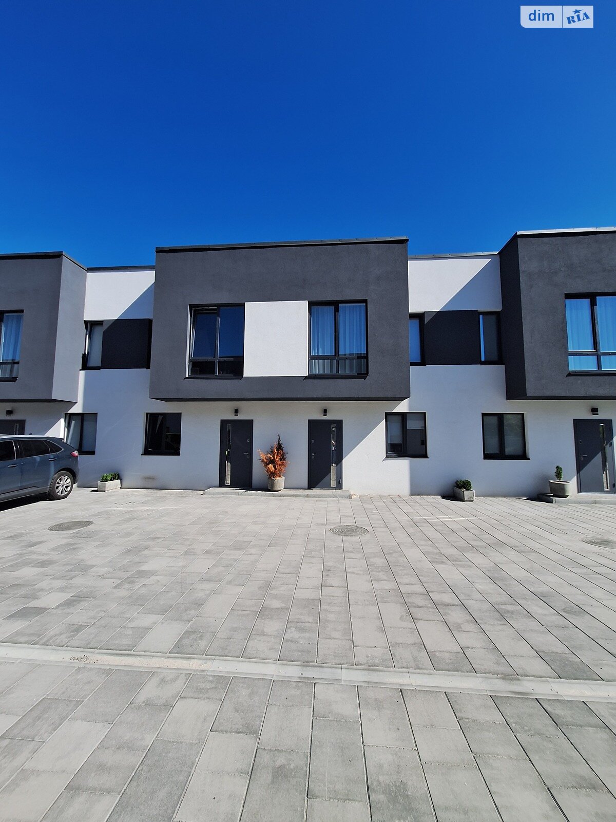 двухэтажный таунхаус, 66 кв. м, кирпич. Продажа в Белогородке фото 1 двухэтажный таунхаус, 66 кв. м, кирпич. Продажа в Белогородке фото 1