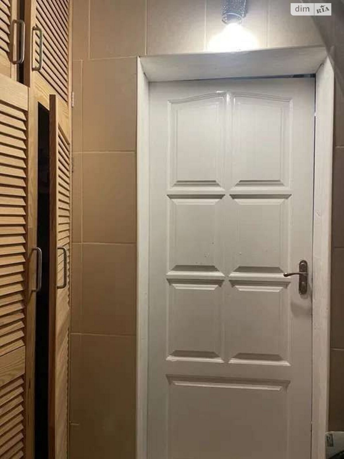 трехэтажный таунхаус, 74 кв. м, кирпич. Продажа в Белогородке фото 1