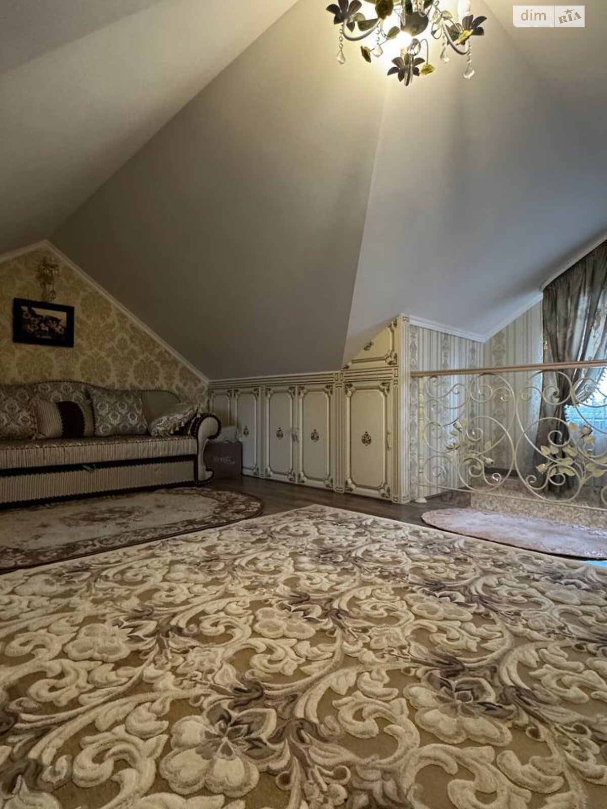 трехэтажный таунхаус, 125 кв. м, кирпич. Продажа в Белогородке фото 1 трехэтажный таунхаус, 125 кв. м, кирпич. Продажа в Белогородке фото 1