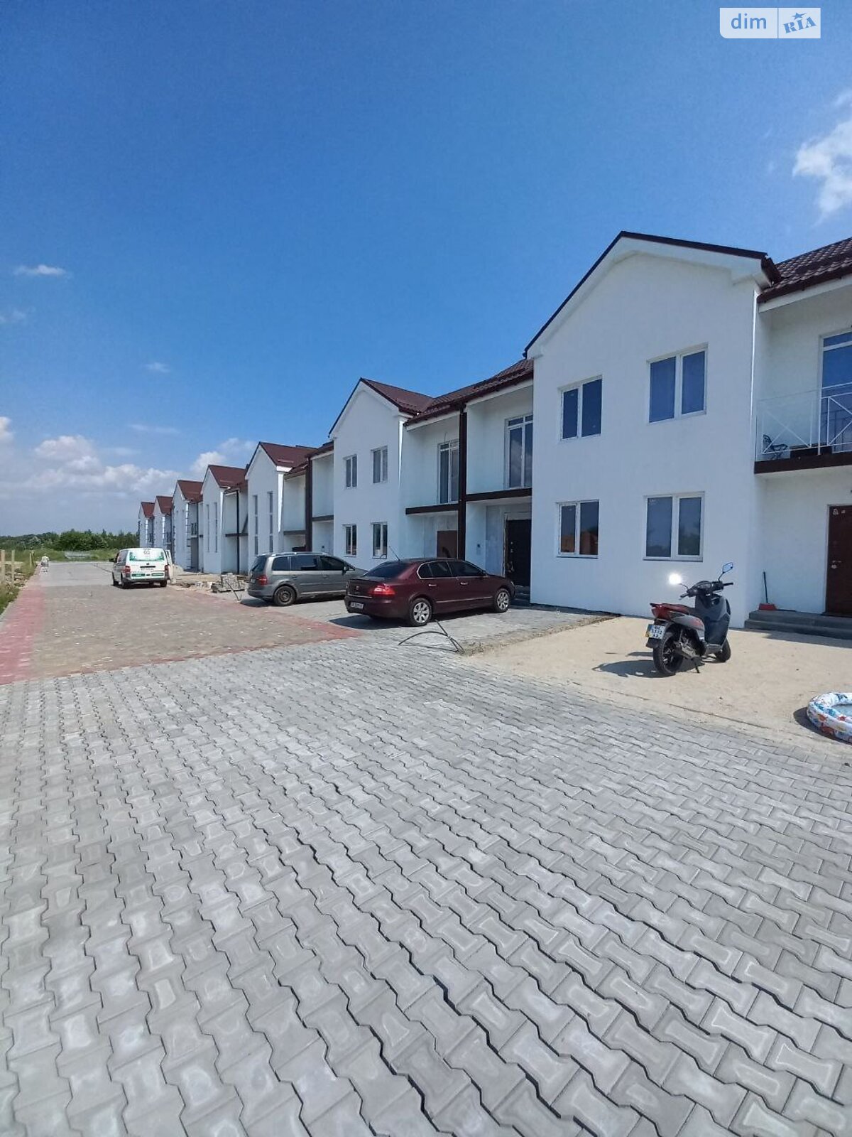 двухэтажный таунхаус, 109 кв. м, кирпич. Продажа в Белогородке фото 1 двухэтажный таунхаус, 109 кв. м, кирпич. Продажа в Белогородке фото 1