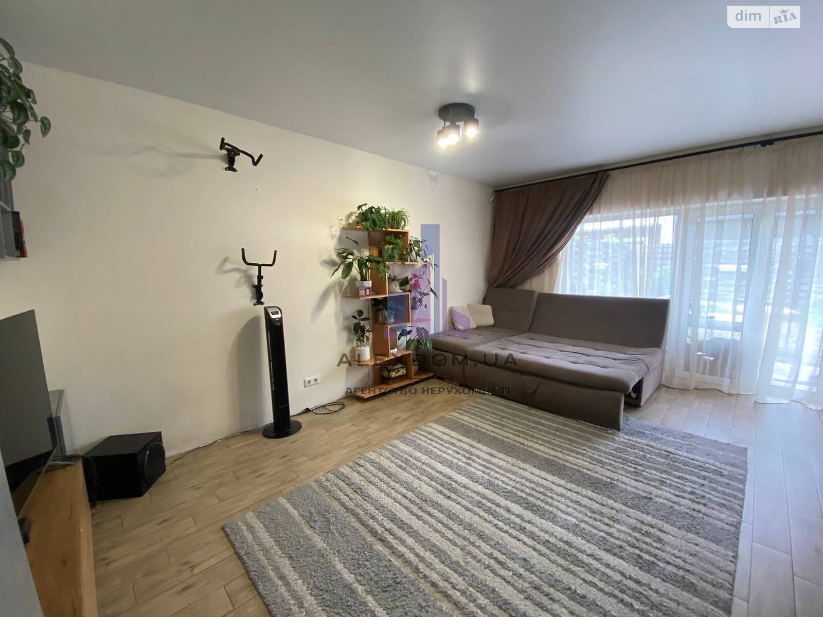 двоповерховий таунхаус, 98 кв. м, піноблок. Продаж у Білогородці фото 1 двоповерховий таунхаус, 98 кв. м, піноблок. Продаж у Білогородці фото 1