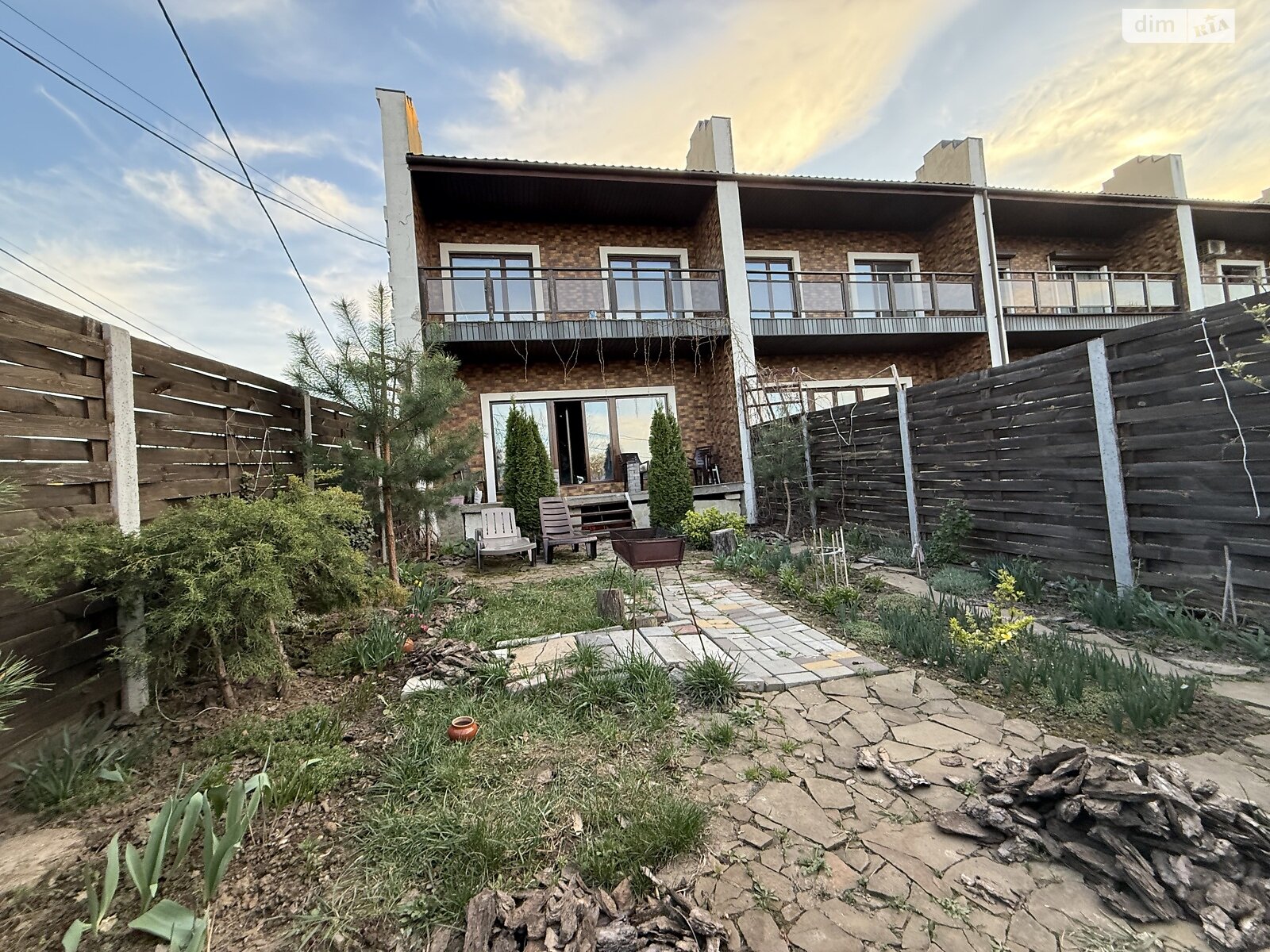 триповерховий таунхаус, 144.7 кв. м, цегла. Продаж у Білогородці фото 1 триповерховий таунхаус, 144.7 кв. м, цегла. Продаж у Білогородці фото 1