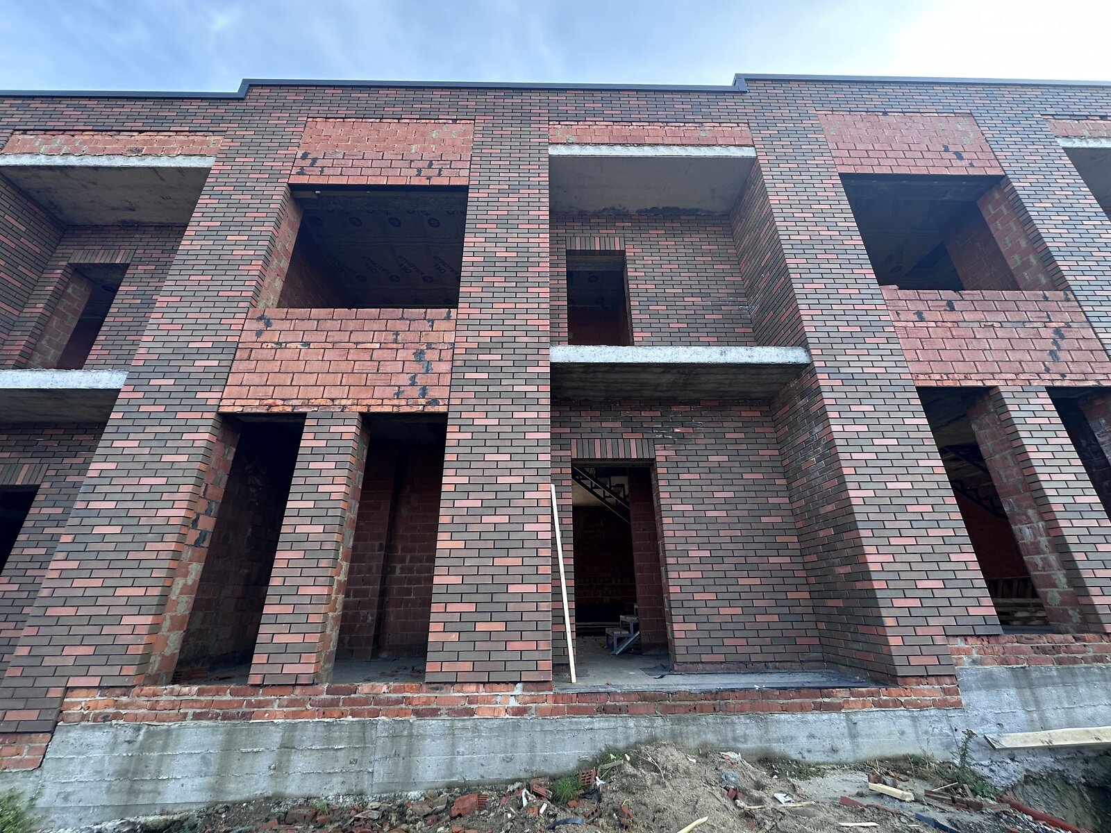 двоповерховий таунхаус, 95 кв. м, кирпич. Продаж у Березині фото 1