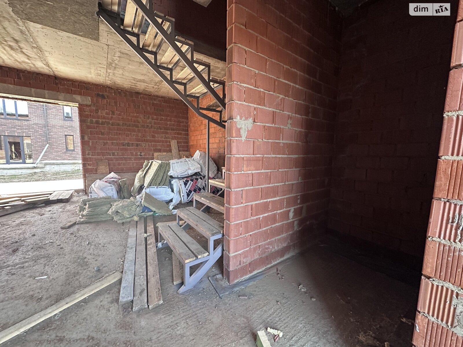 двоповерховий таунхаус, 95 кв. м, кирпич. Продаж у Березині фото 1