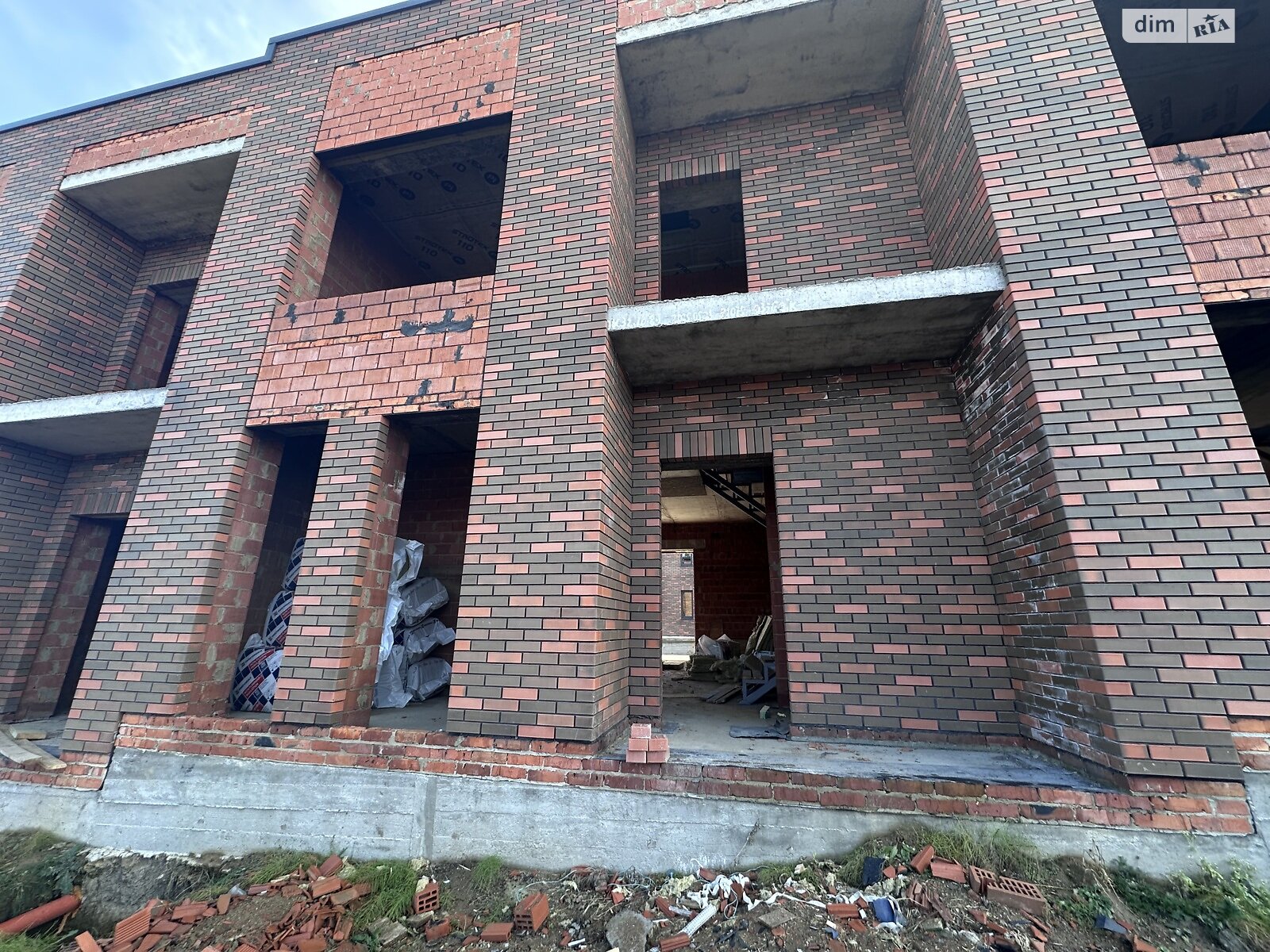 двоповерховий таунхаус, 95 кв. м, кирпич. Продаж у Березині фото 1